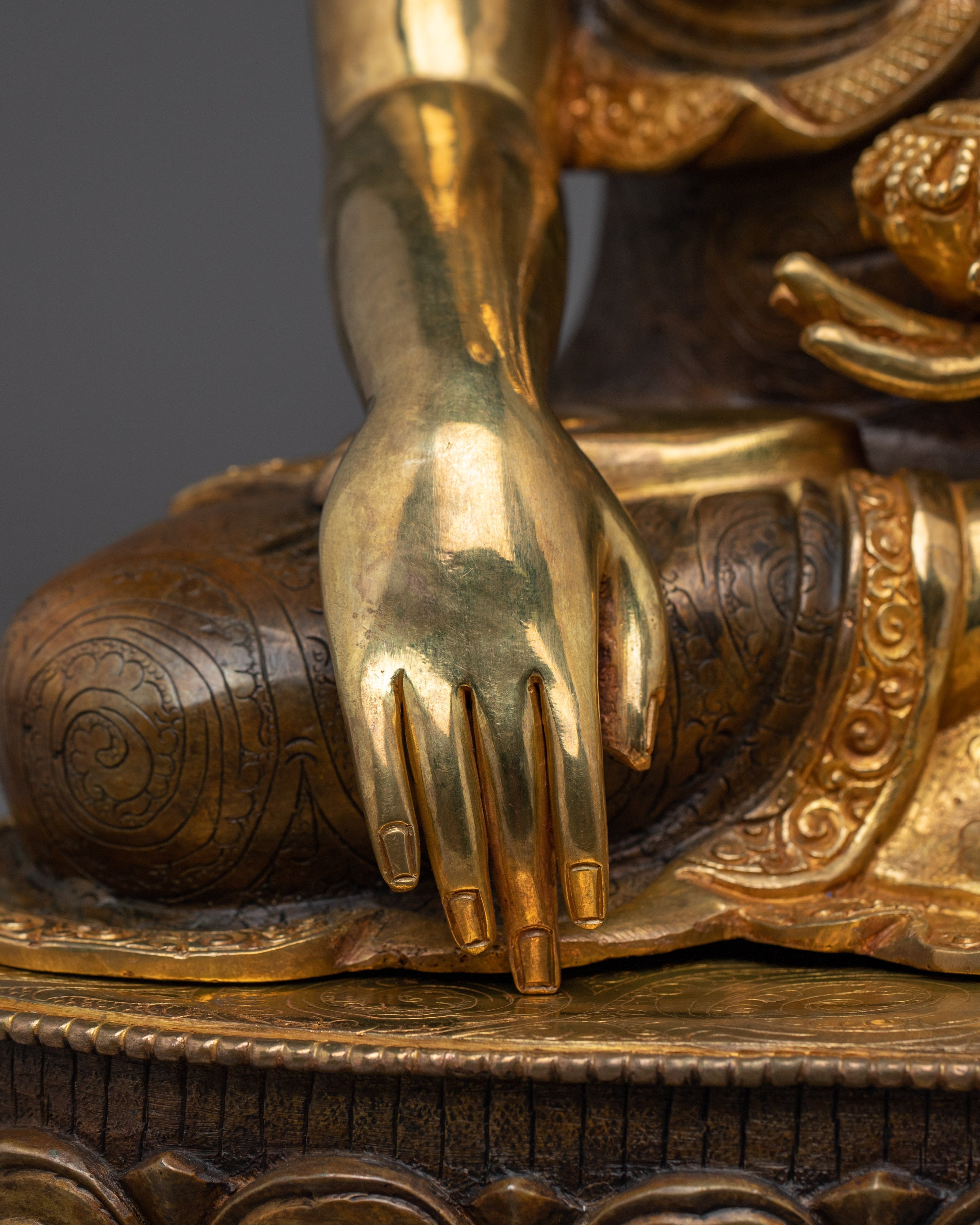 Shakyamuni Buddha Statue with Copper Body | A Symbol of Enlightenment and Tranquility