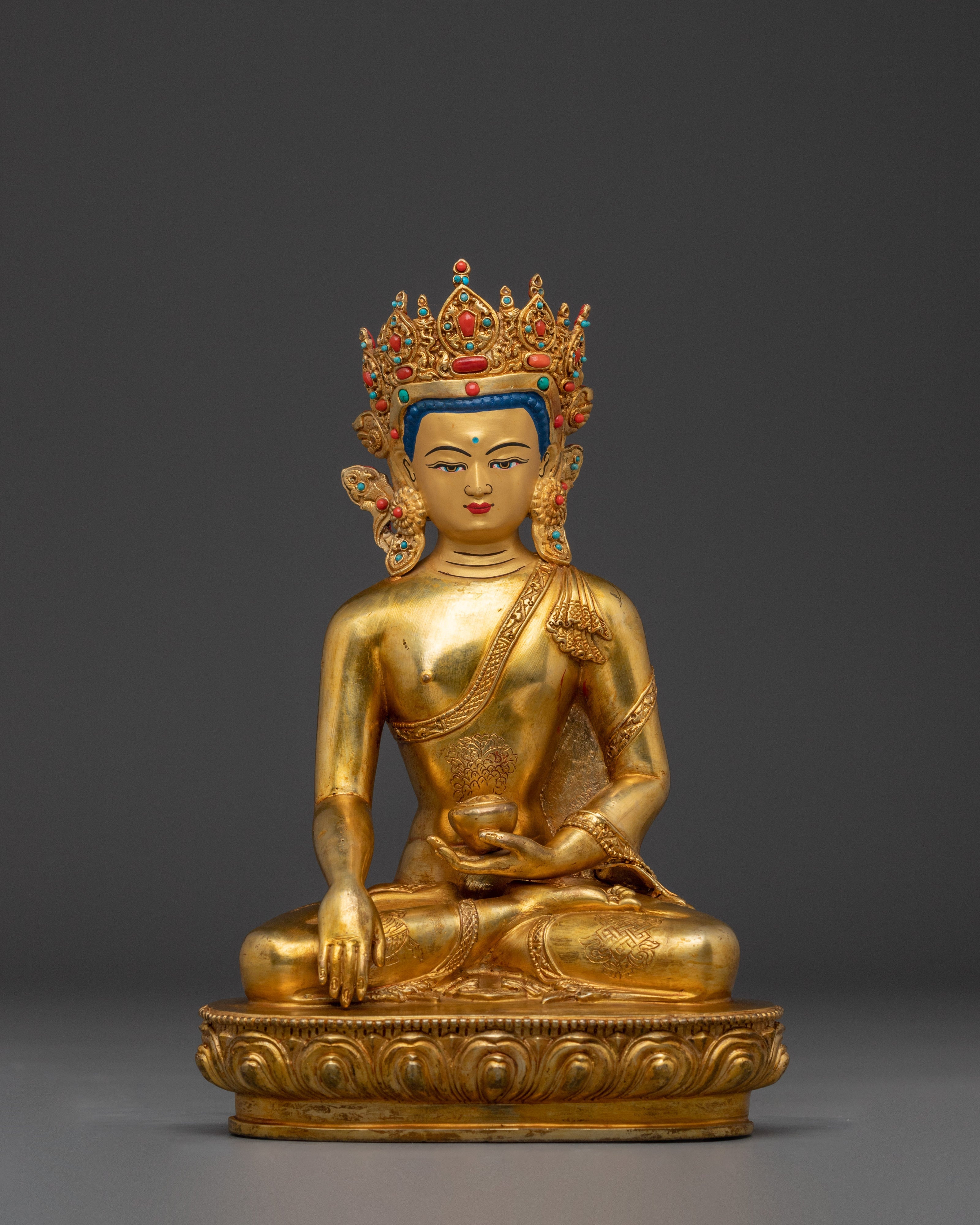 Gold Gilded Crown Shakyamuni Buddha Statue |