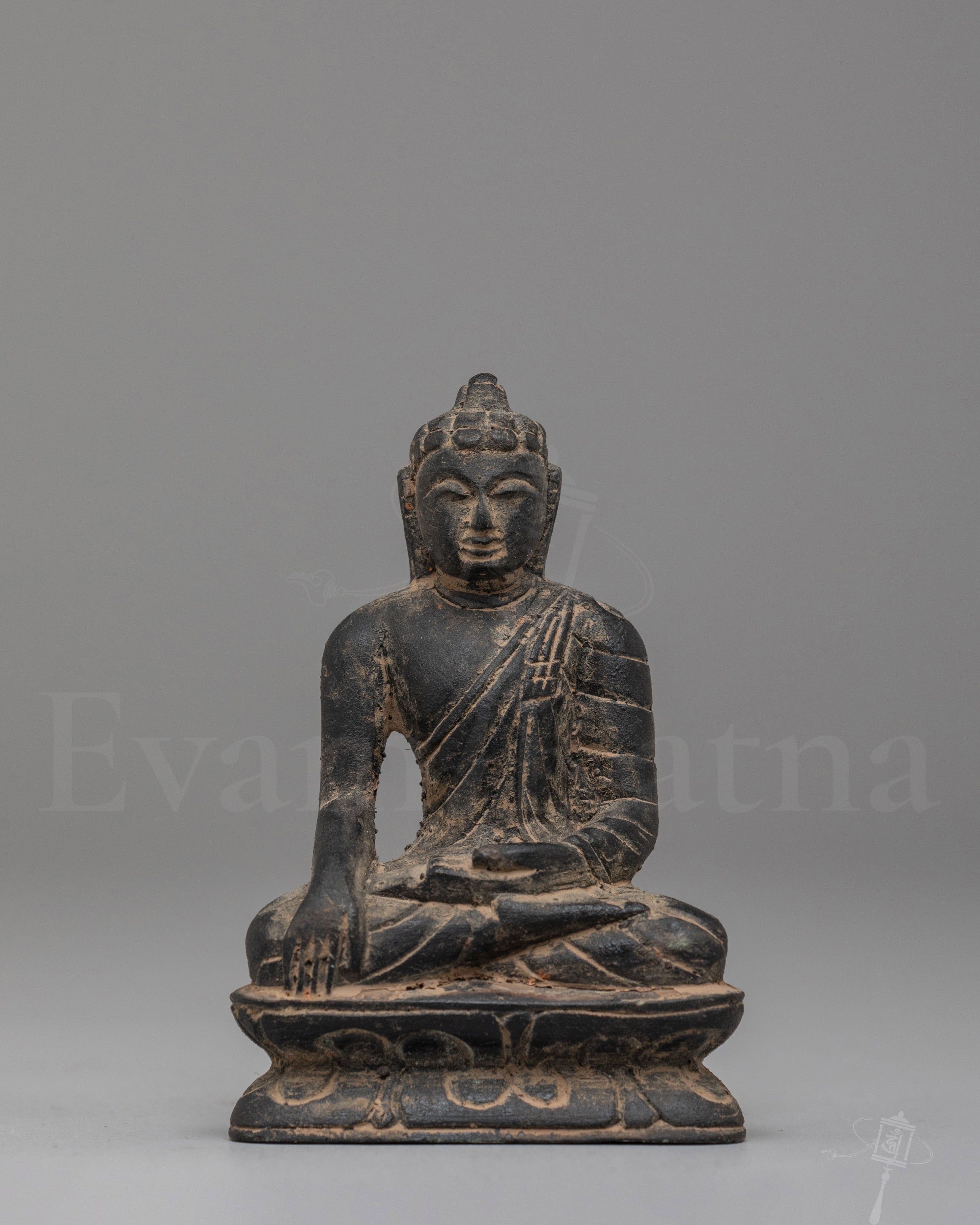 Historic Buddha Shakyamuni Statue