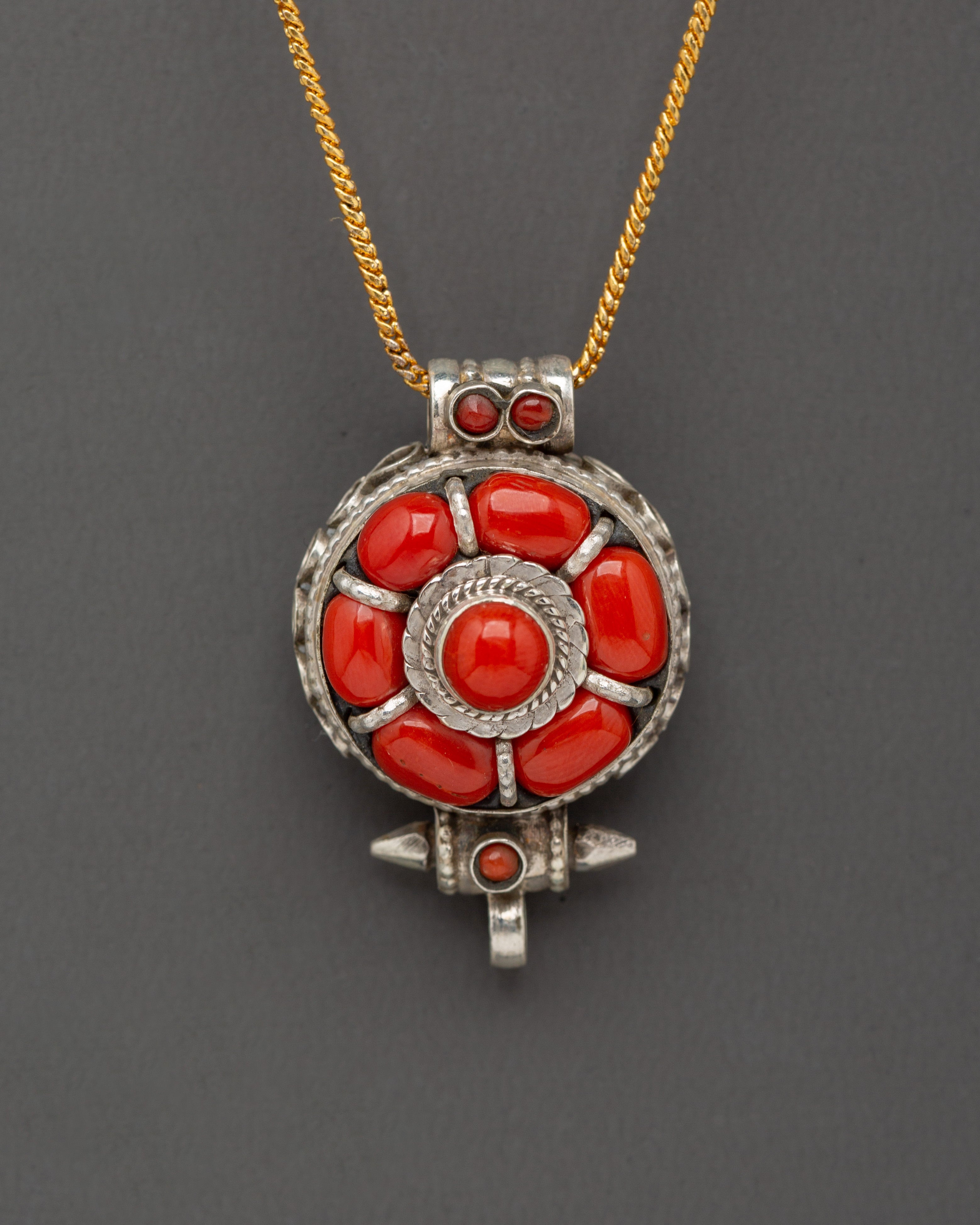 Coral Ghau Box locket