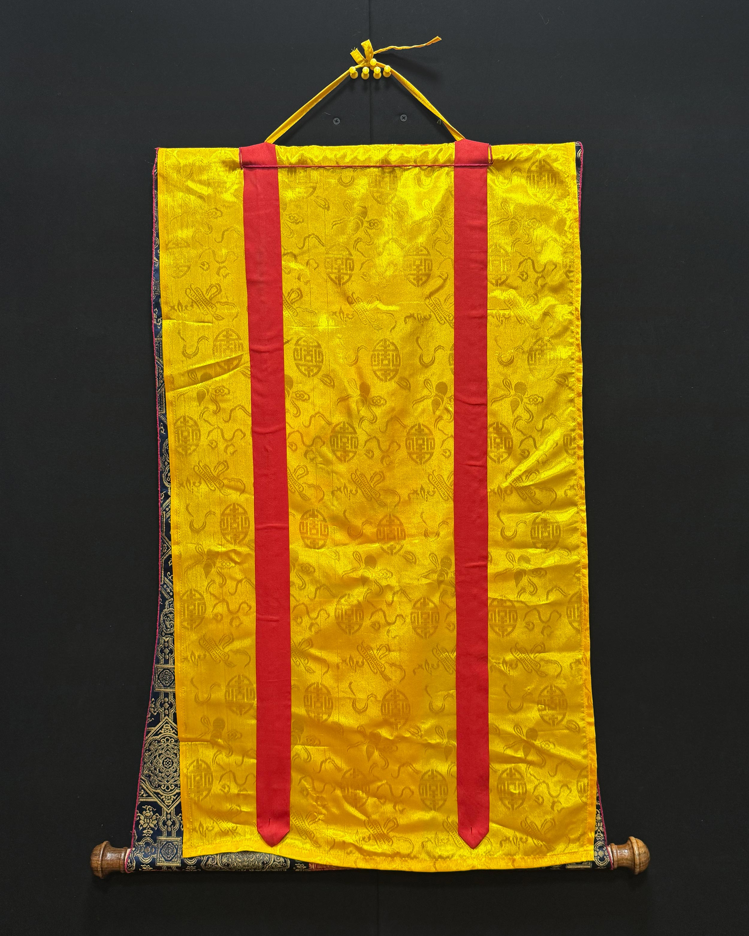 Guru Rinpoche Thangka With Brocade | Embodiment of Profound Wisdom
