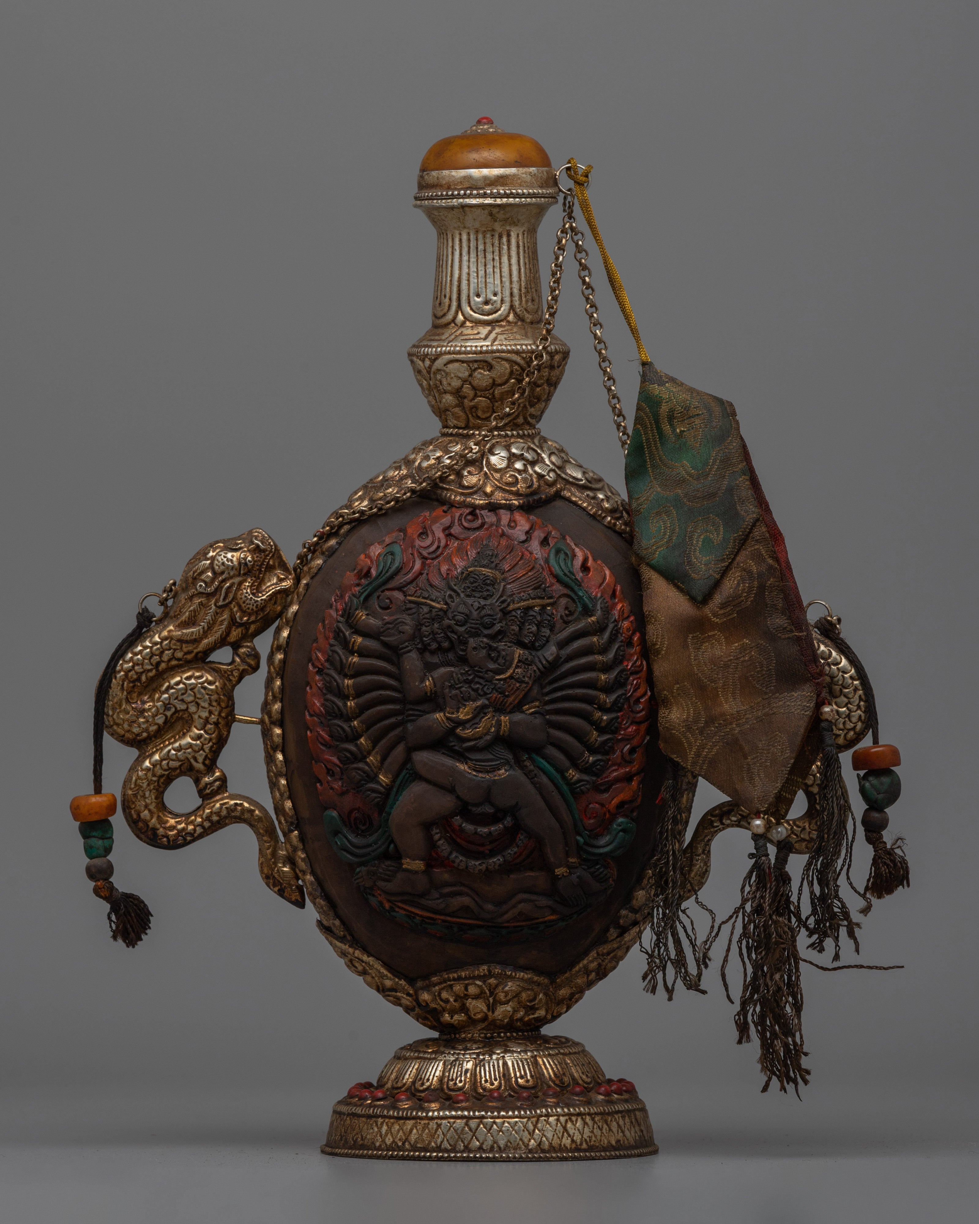 Exquisite Tibetan Snuff Bottle 