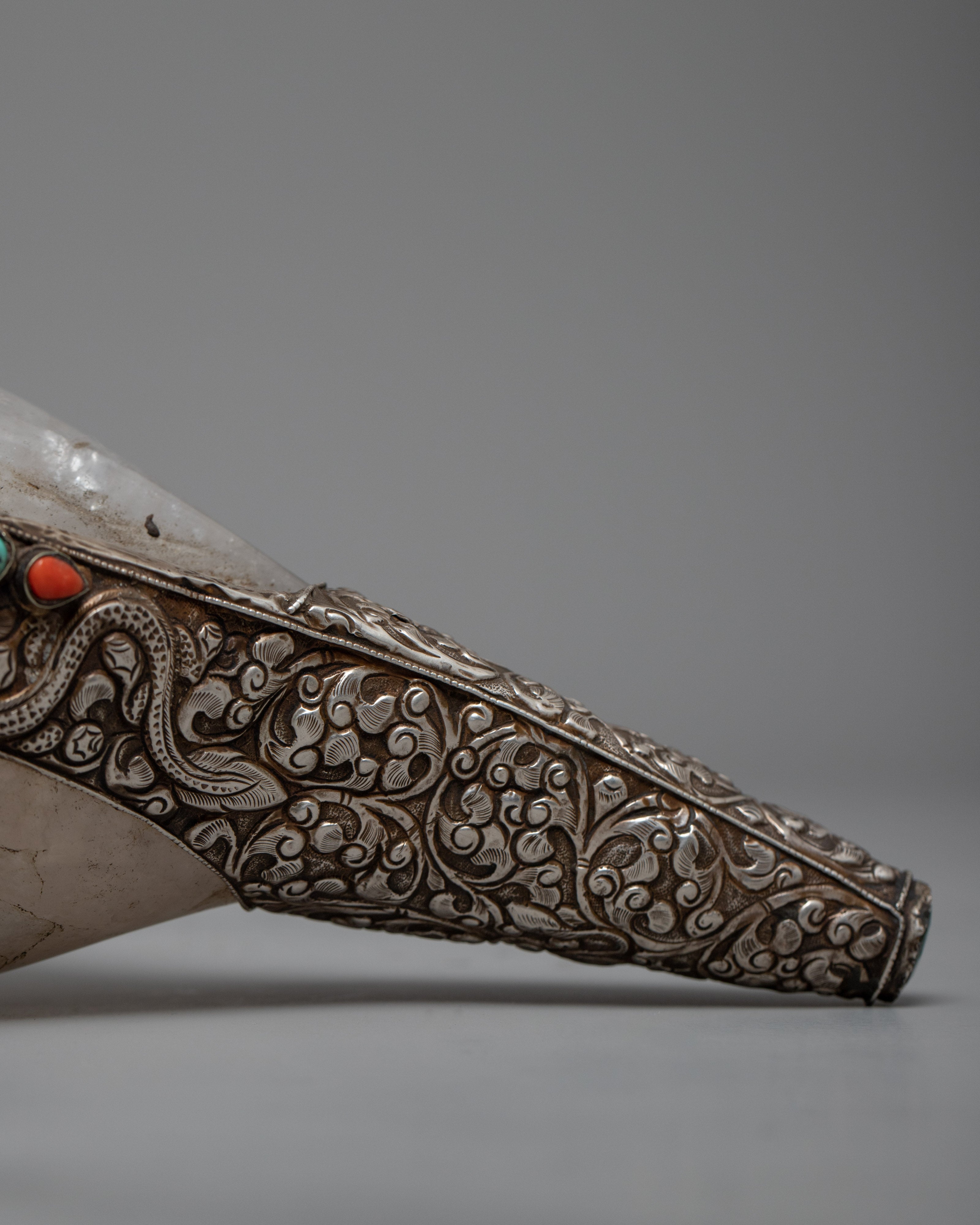 Right Handed Conch | Buddhist Crystal Conch