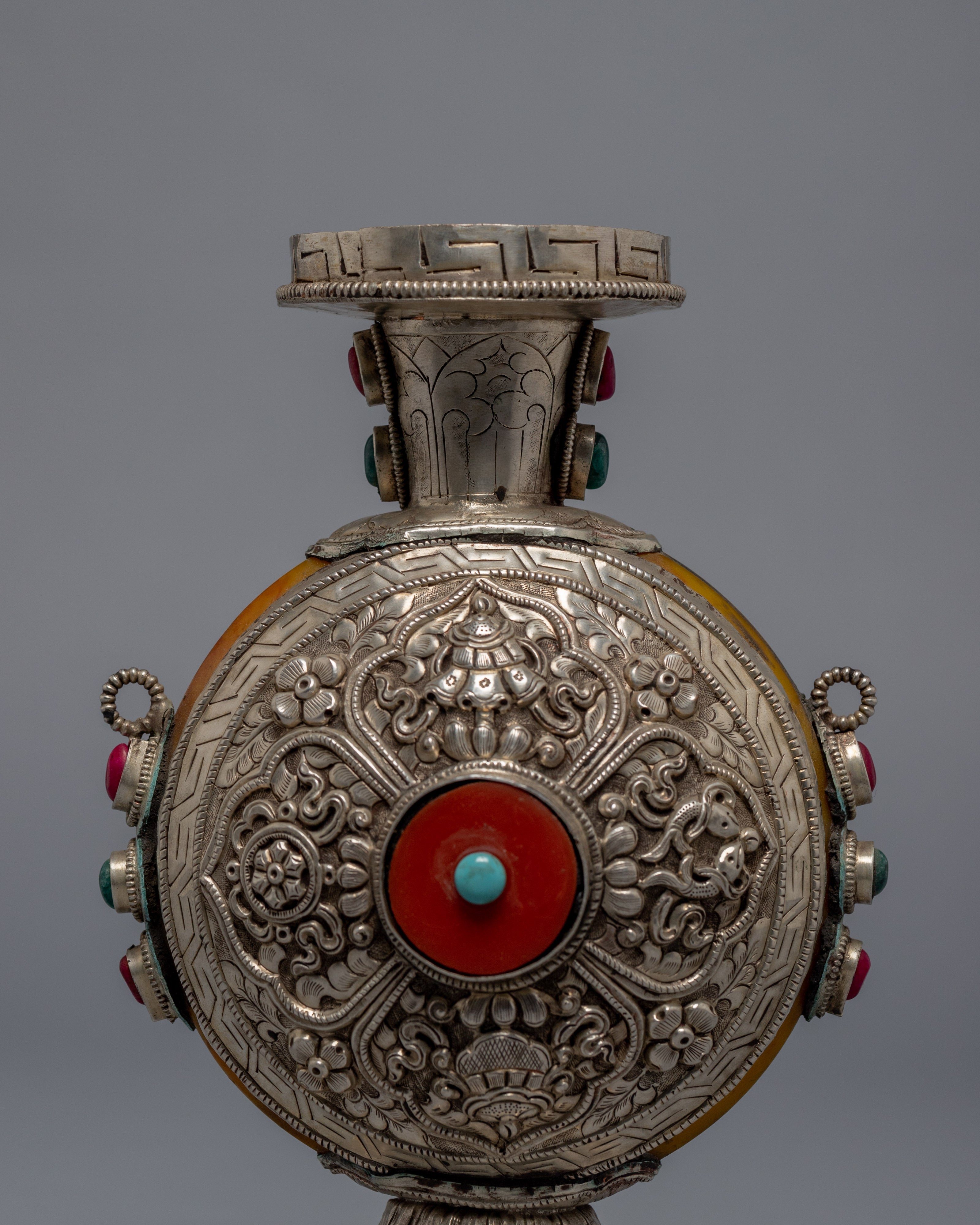 Tibetan Snuff Bottle | Himalayan Art Work