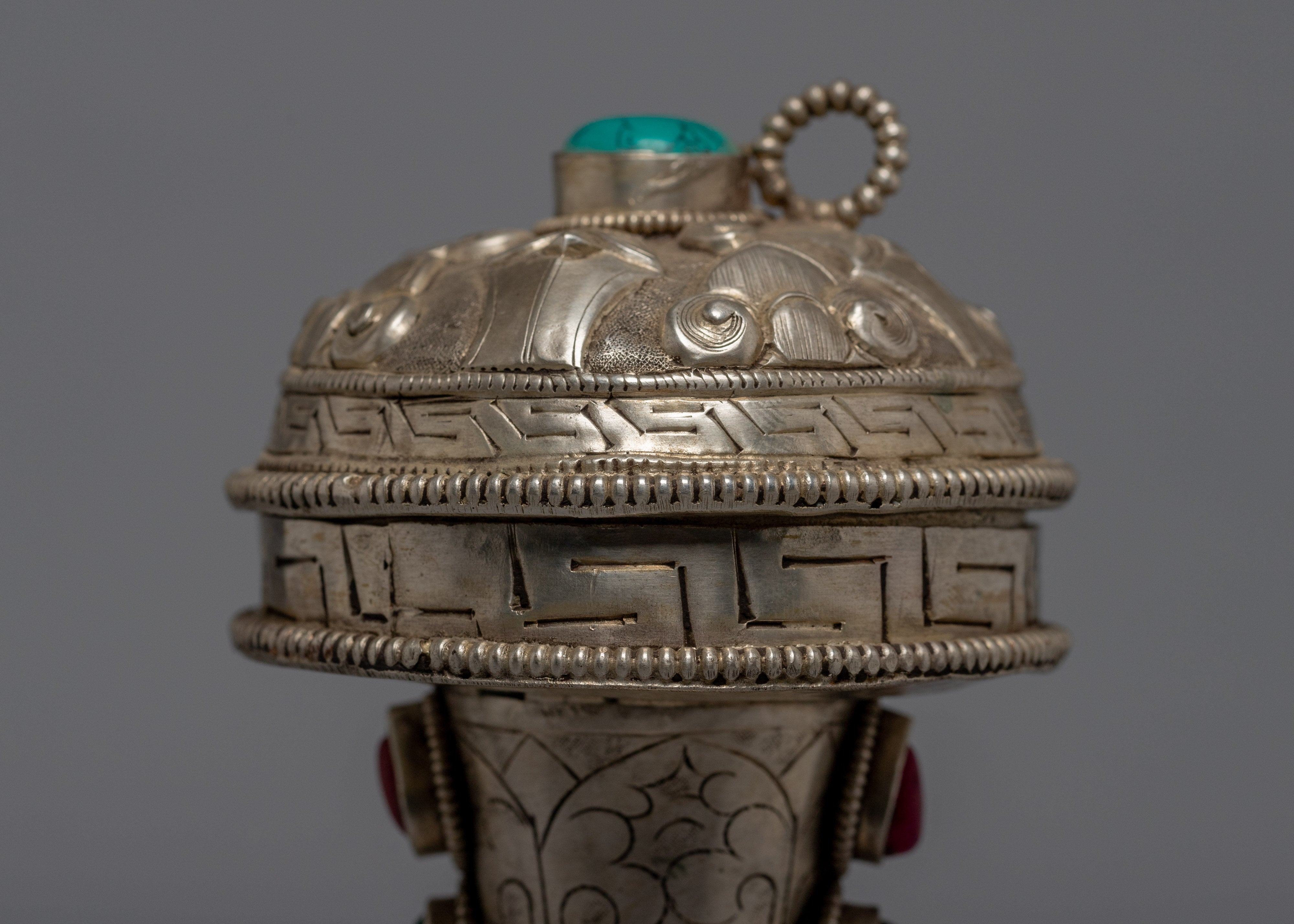 Tibetan Snuff Bottle | Himalayan Art Work