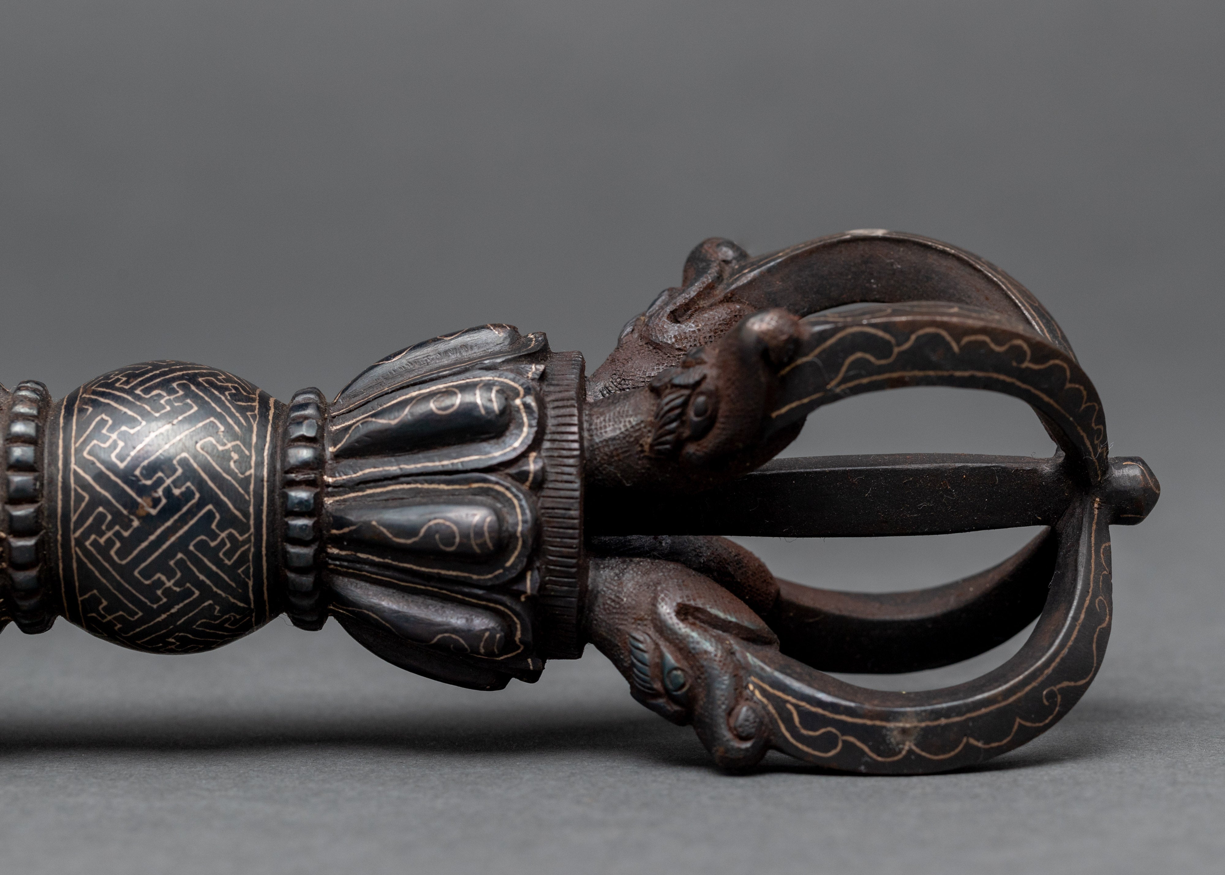 Buddhist Vajra | Tibetan Thunderbolt Symbolism