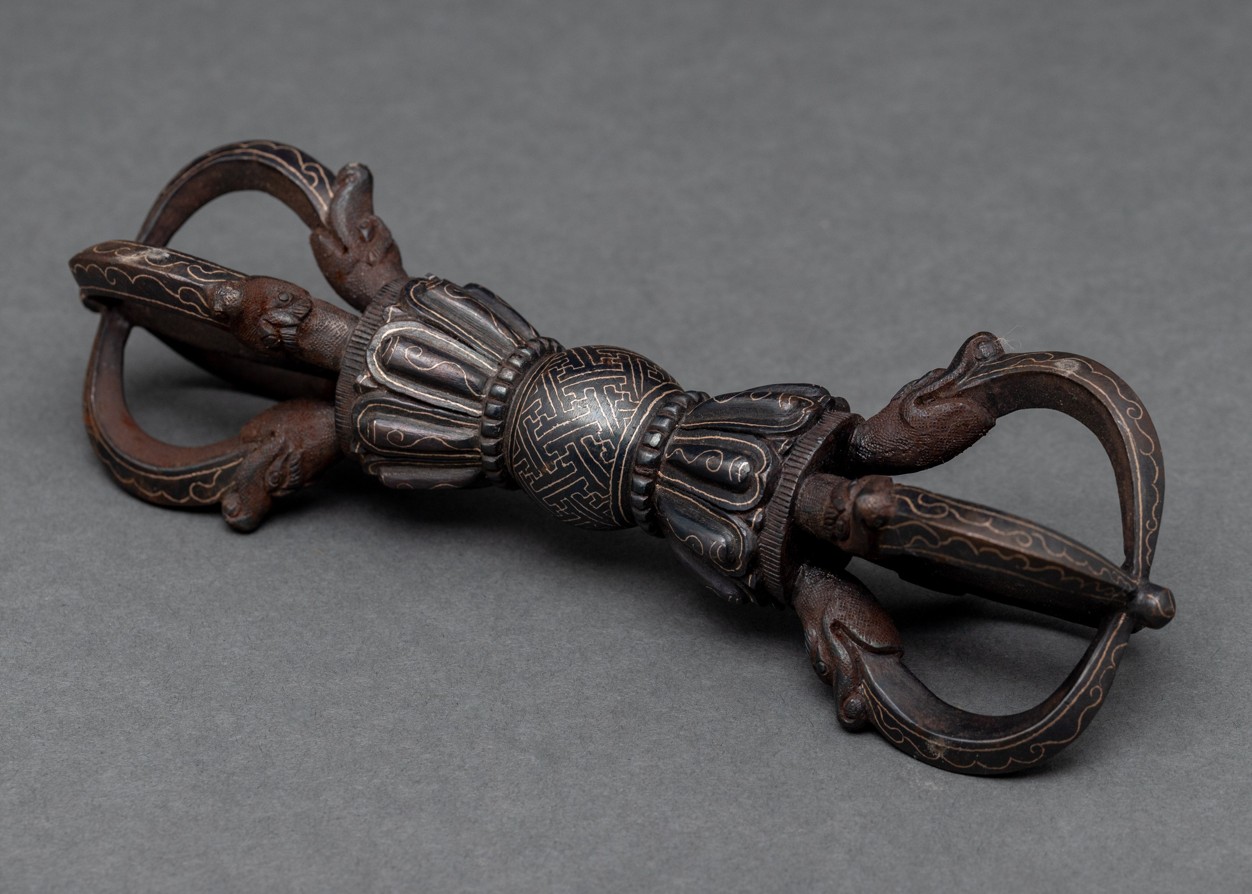 Buddhist Vajra | Tibetan Thunderbolt Symbolism
