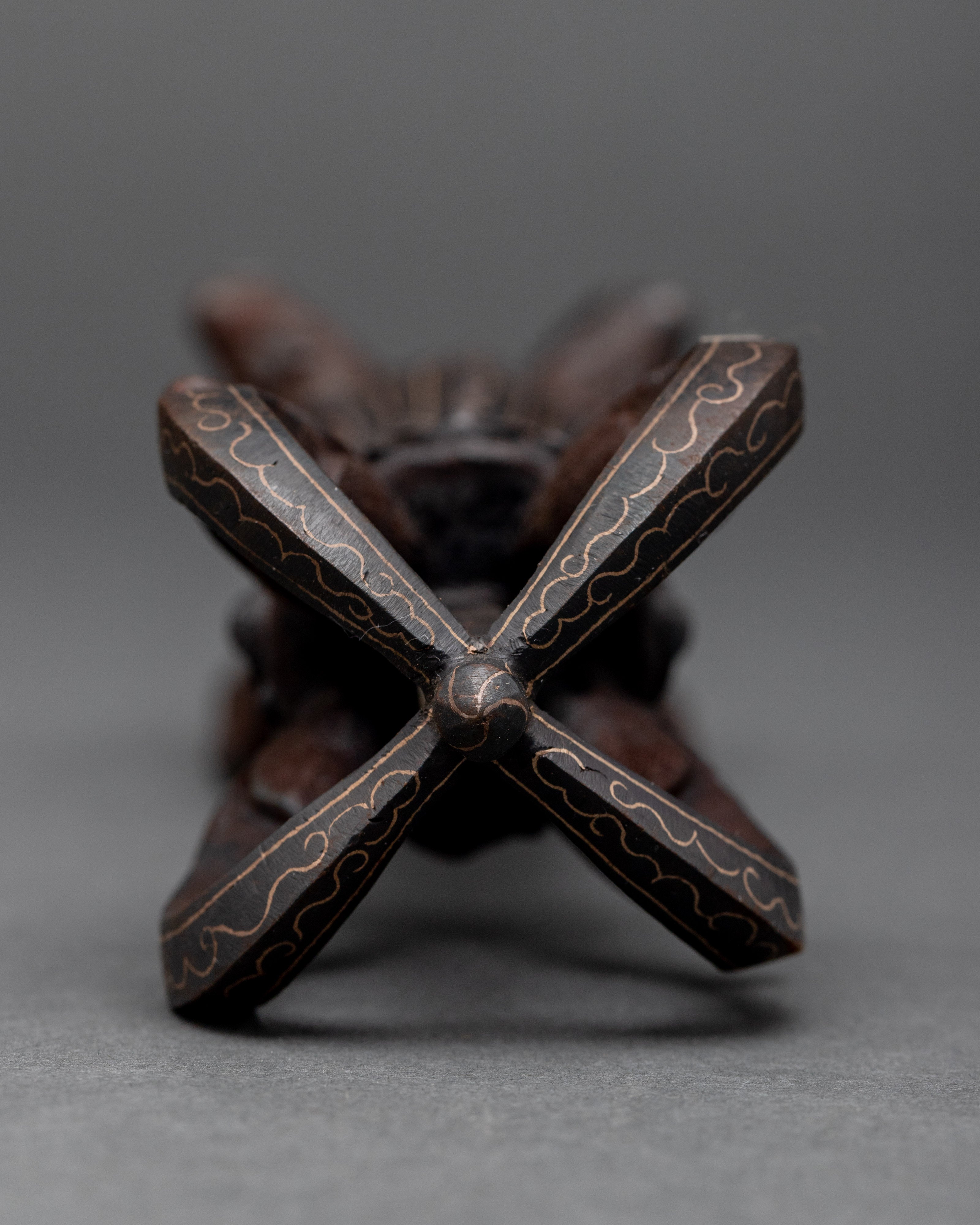 Buddhist Vajra | Tibetan Thunderbolt Symbolism