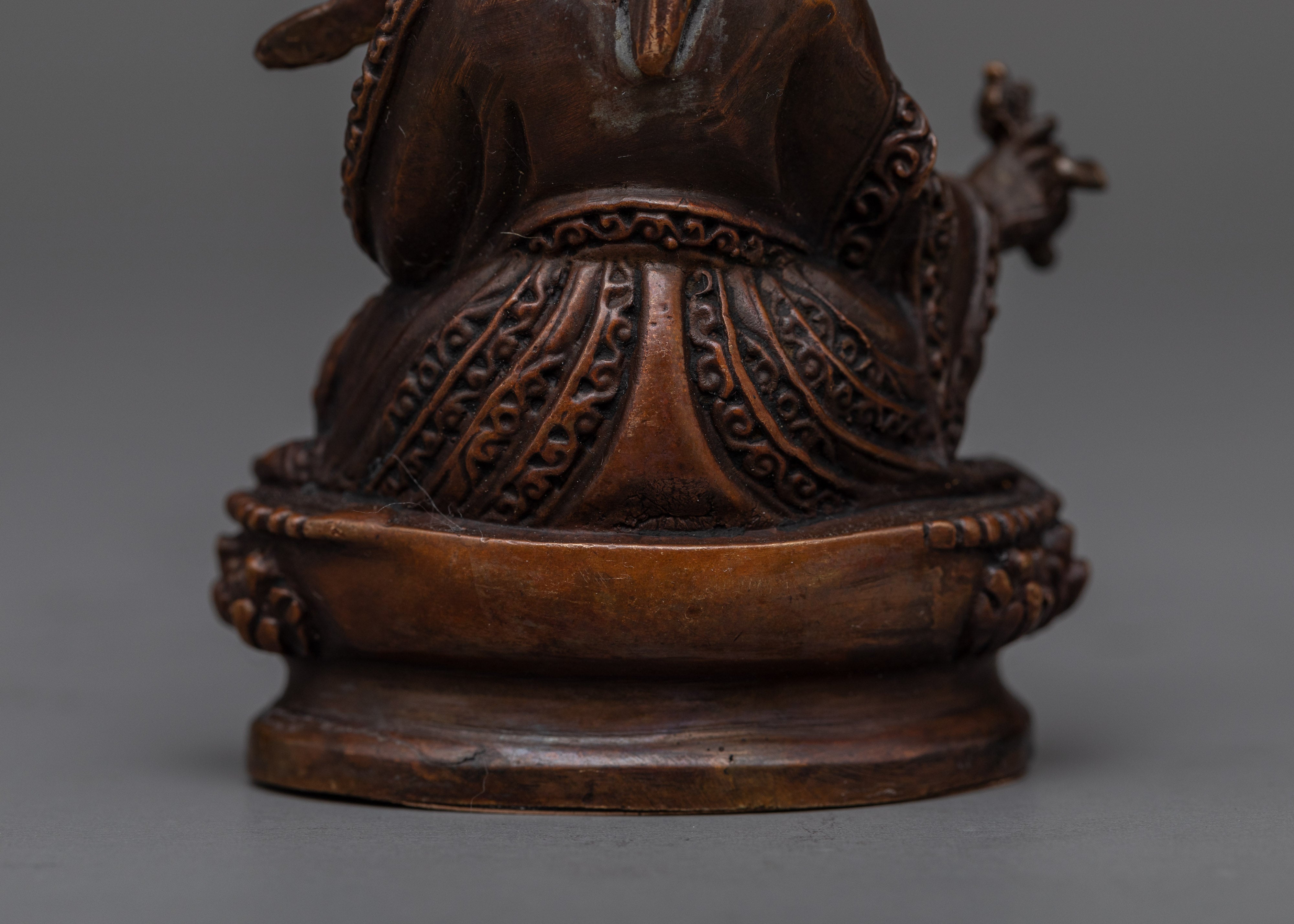 Guru Rinpoche Art | Traditional Tibetan Statue