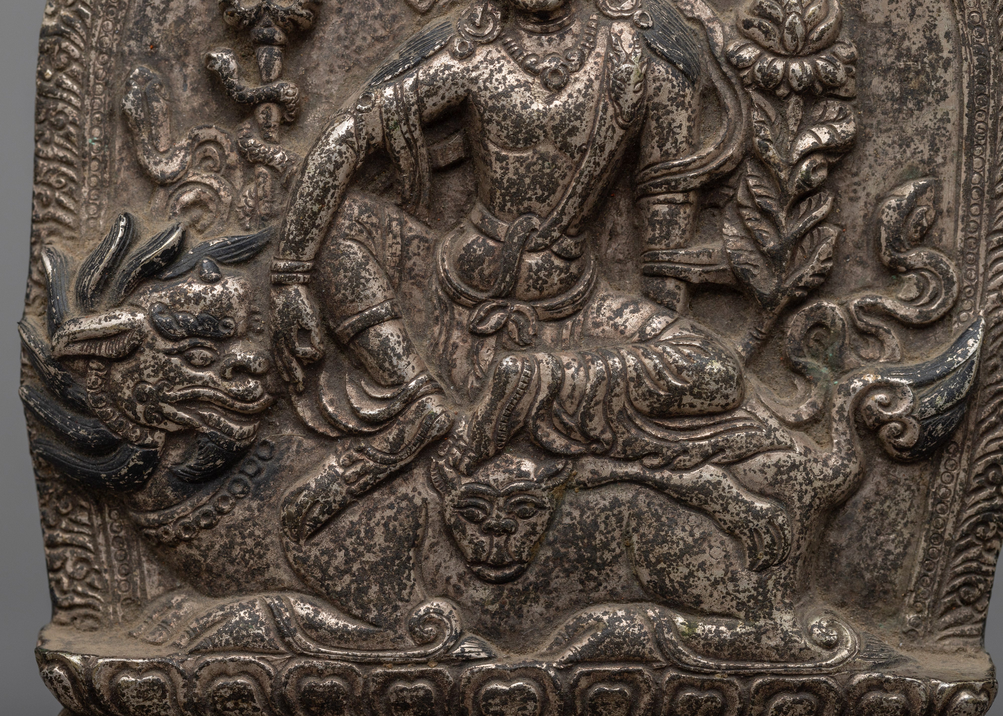 Avalokiteshvara Simhanada Statue | Manifestation of Divine Grace