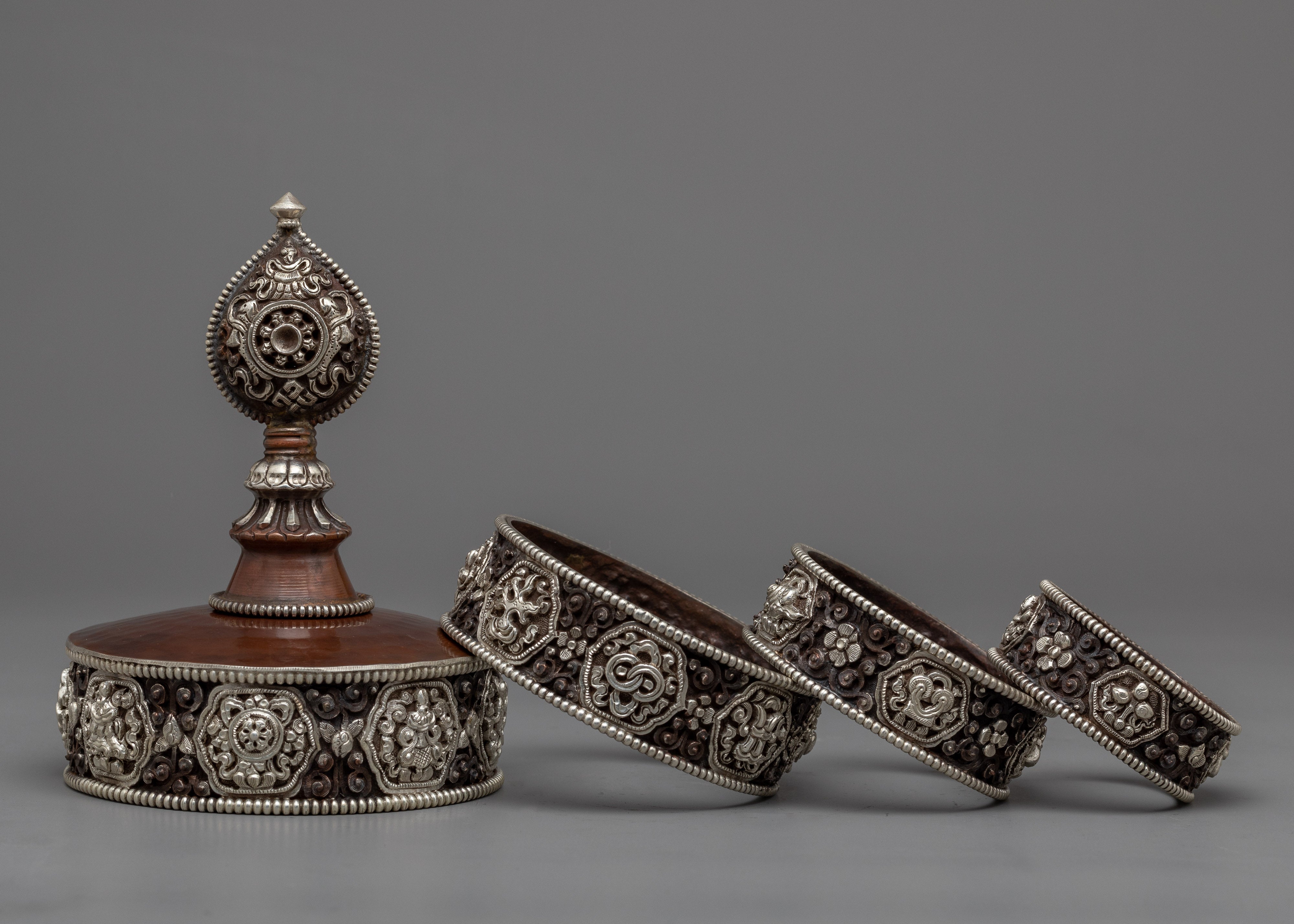 Handcrafted Buddhist Mandala Meditation Art | Enhance Your Spiritual Journey with this Stunning Mandala Piece