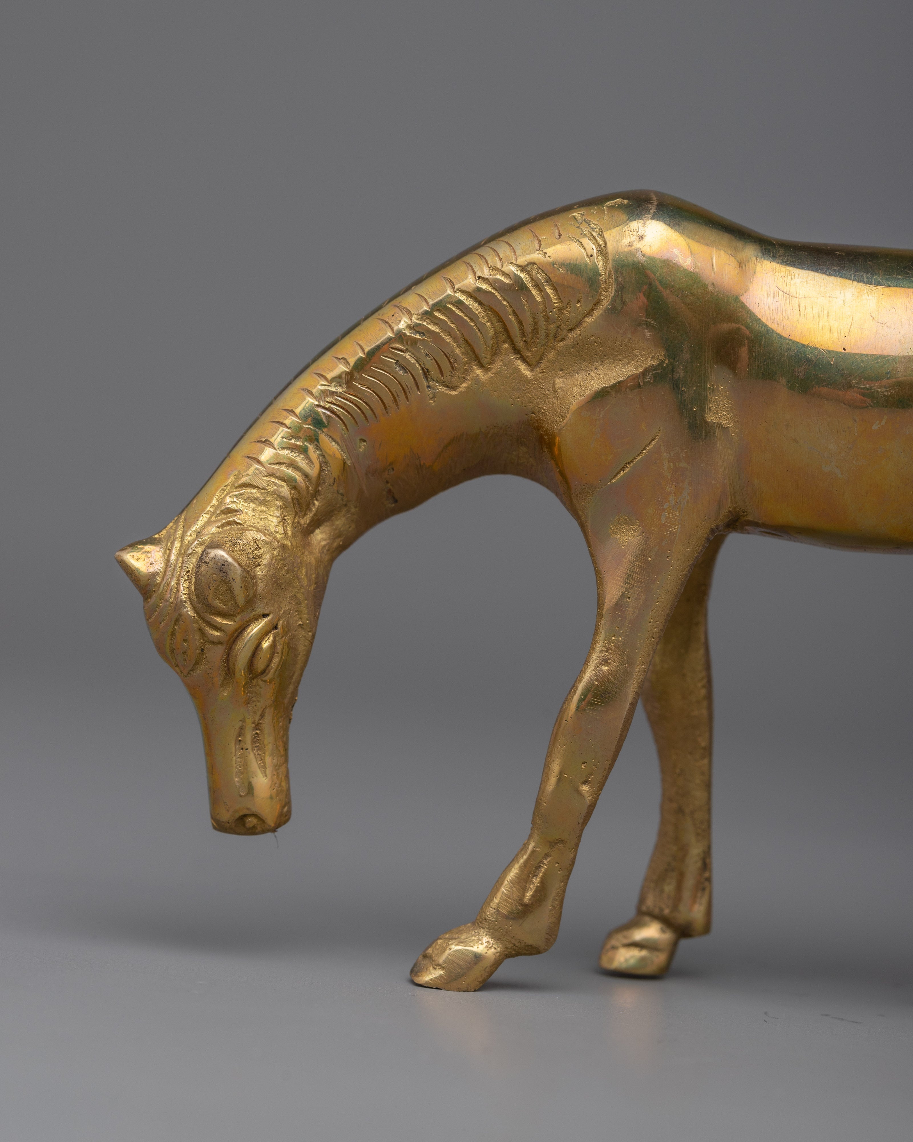 Exquisite Horse Statue for Home Décor and Collectors | Stunning Brass Sculpture