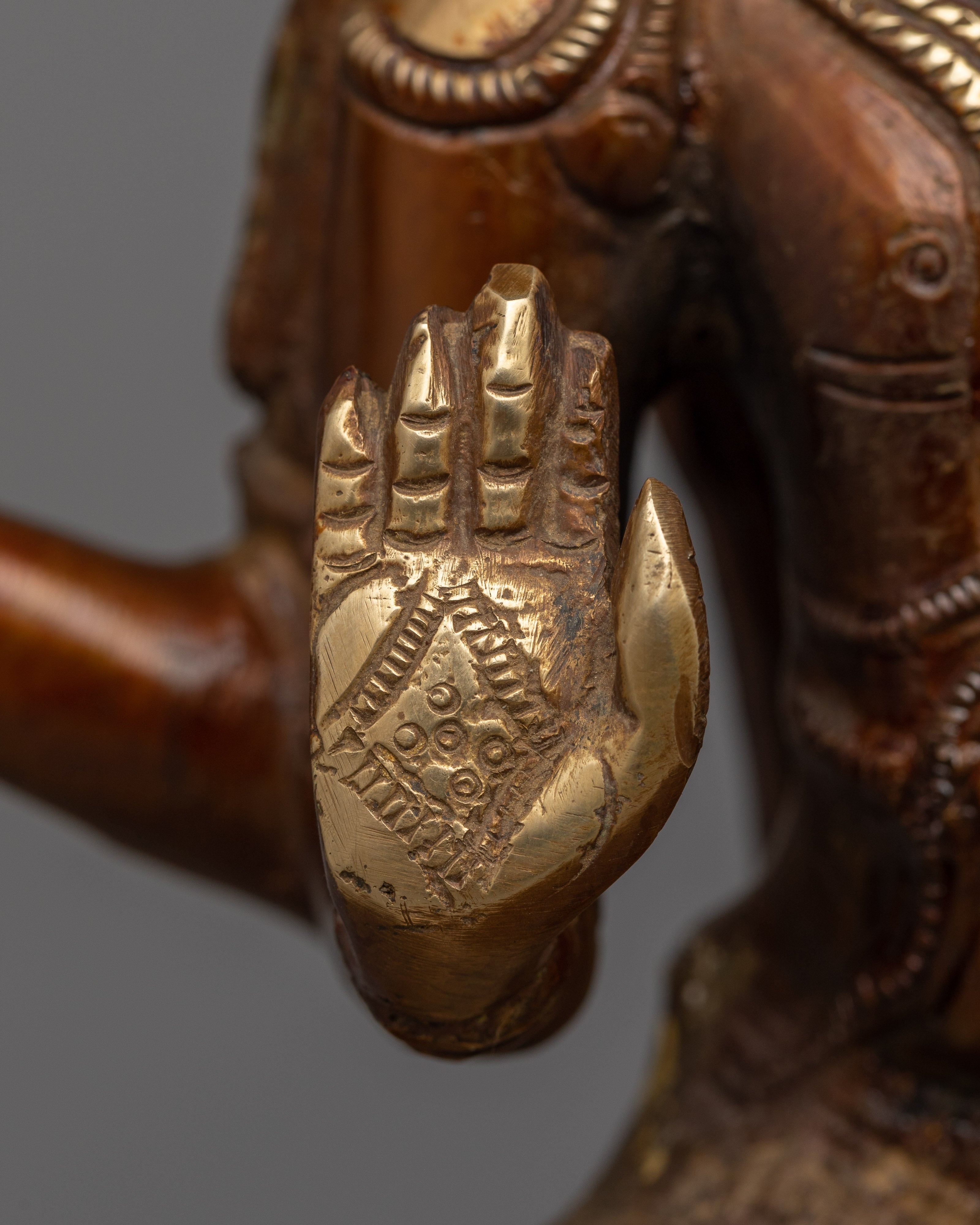 Brass Vishnu Statue | Captivating Brass Sculpture of Bishnu