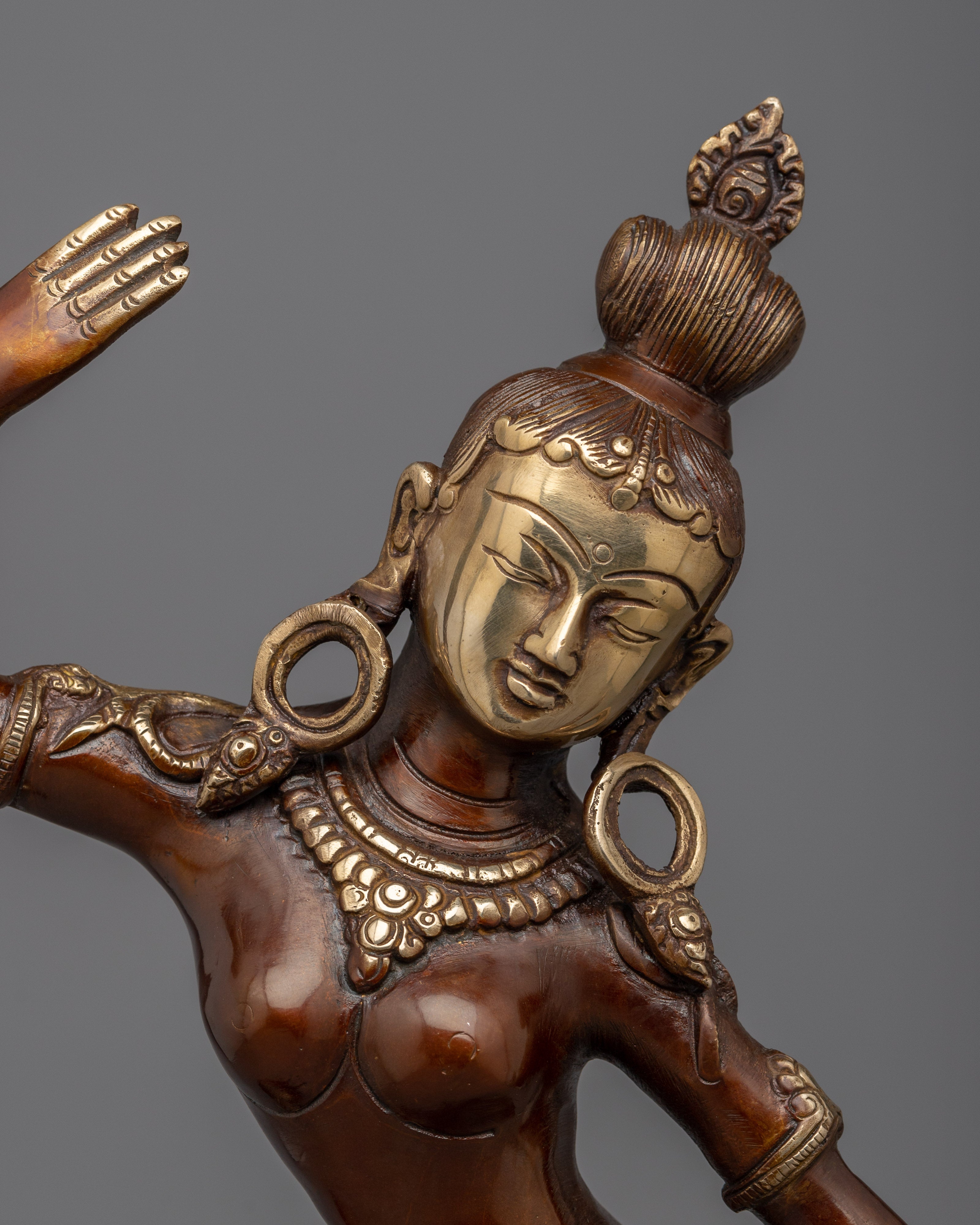 Statue of Parbati | Timeless Elegance for Spiritual Home Decor