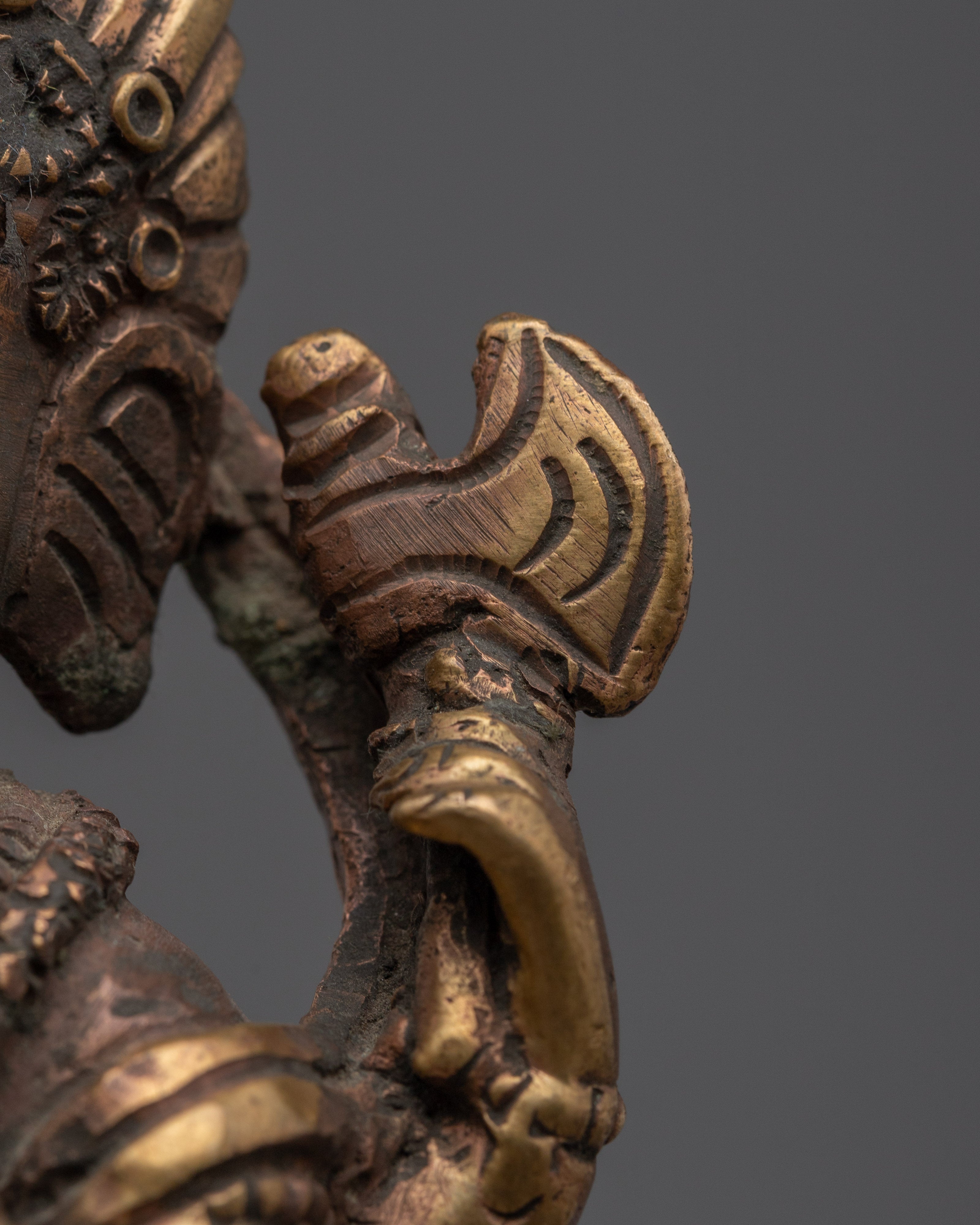 Handcrafted Ganesh Decor Statue | Exquisite Copper Body Sculpture for Home Décor