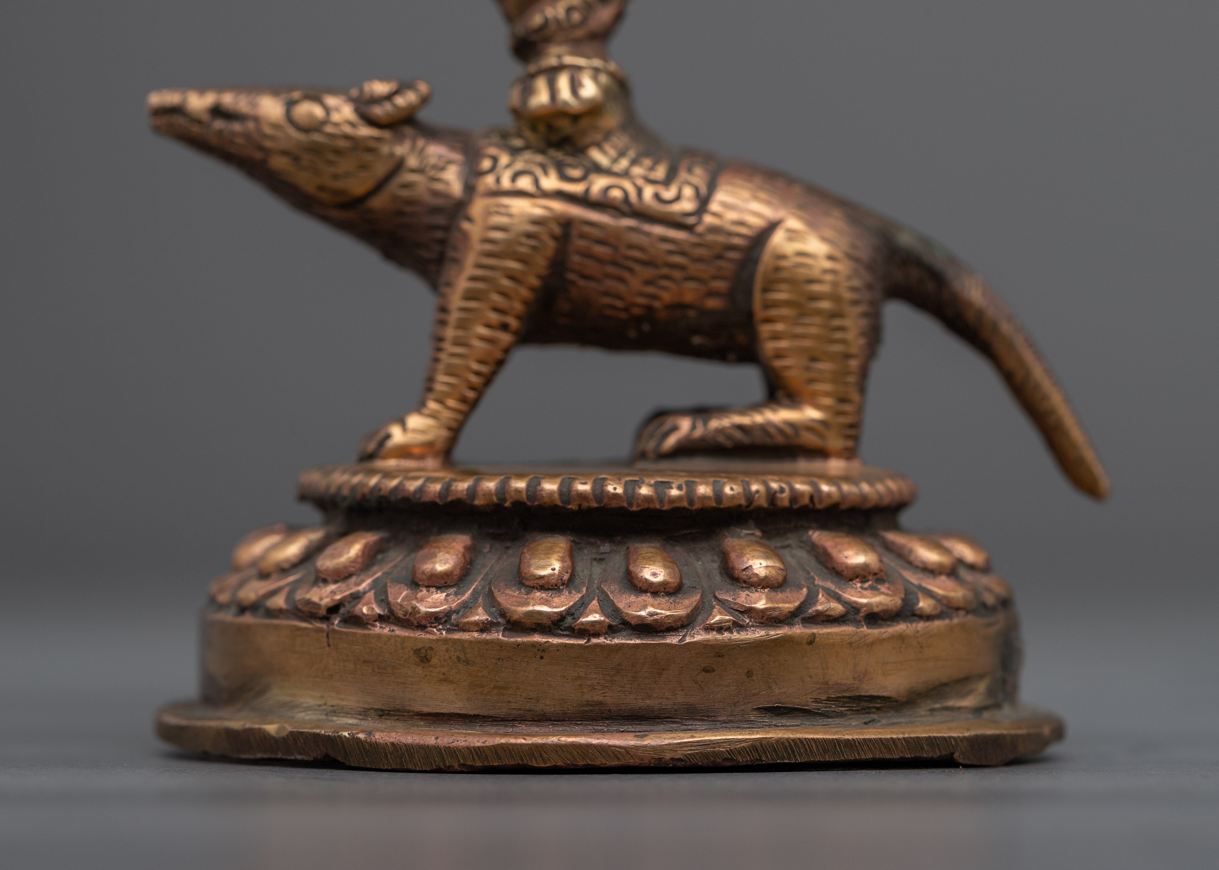 Handcrafted Ganesh Decor Statue | Exquisite Copper Body Sculpture for Home Décor