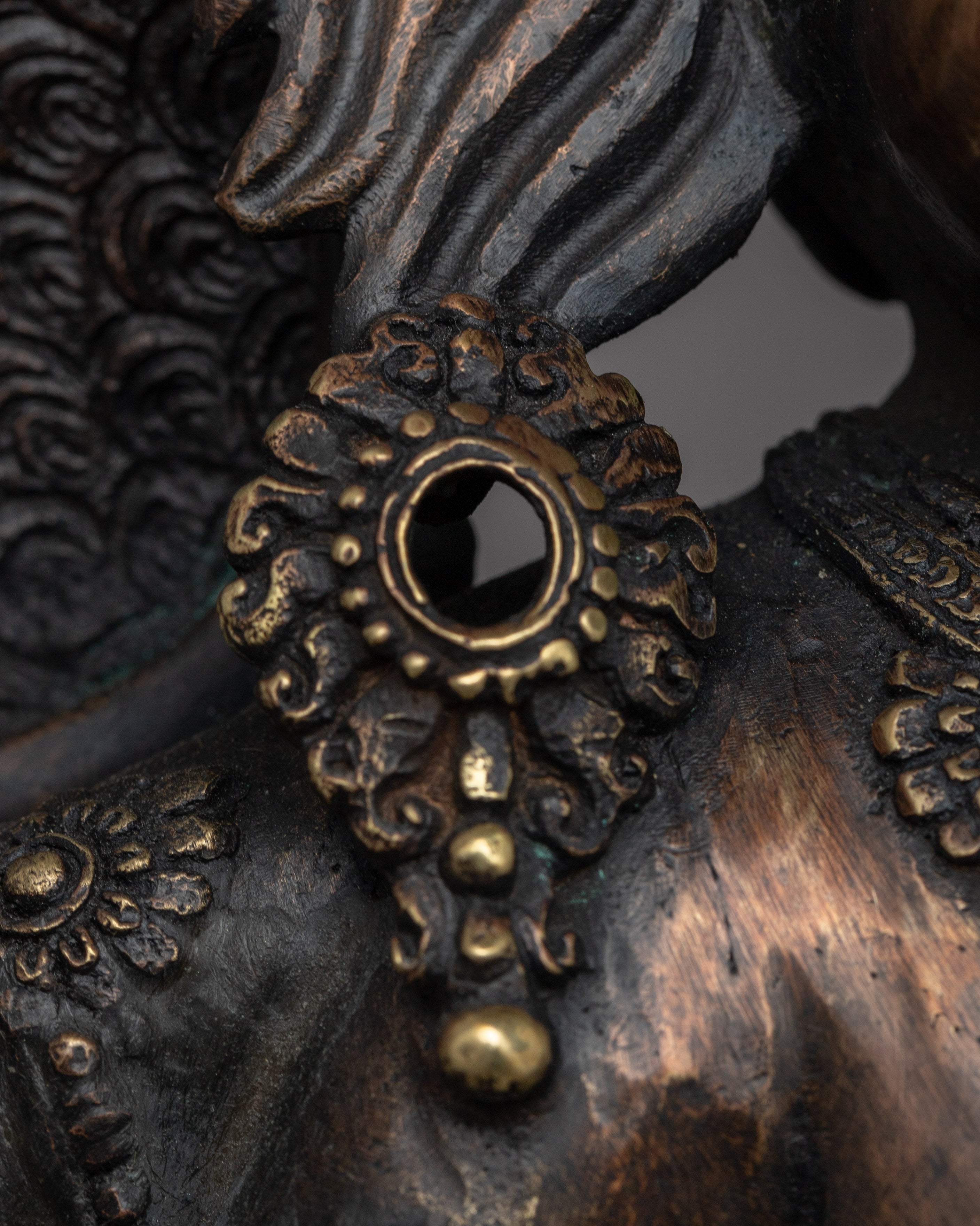 Exquisite Lord Ganesh Statue | Embodying Divine Blessings