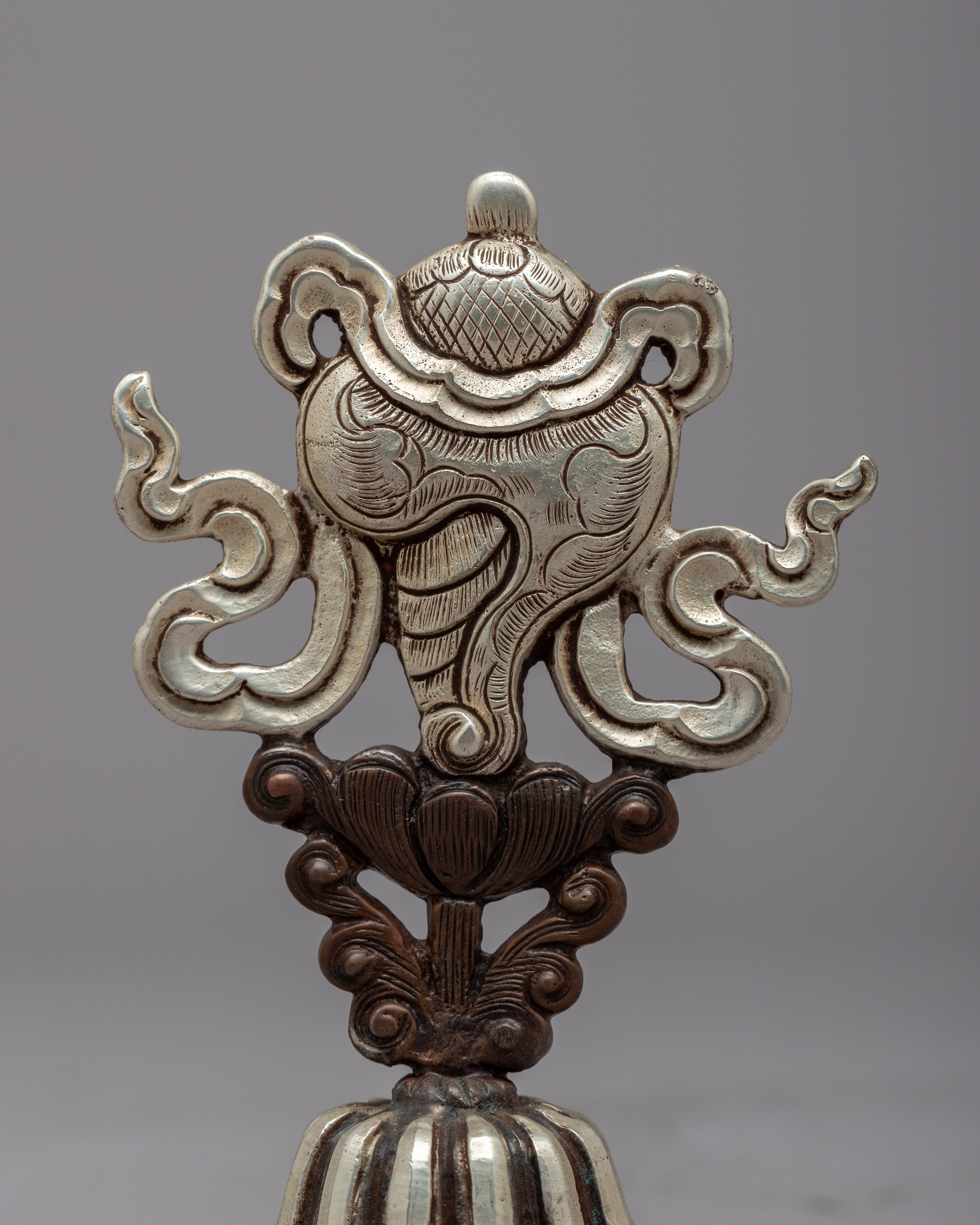 Buddhist Eight Auspicious Symbols of Good Fortune | Divine Art for Meditation and Harmony