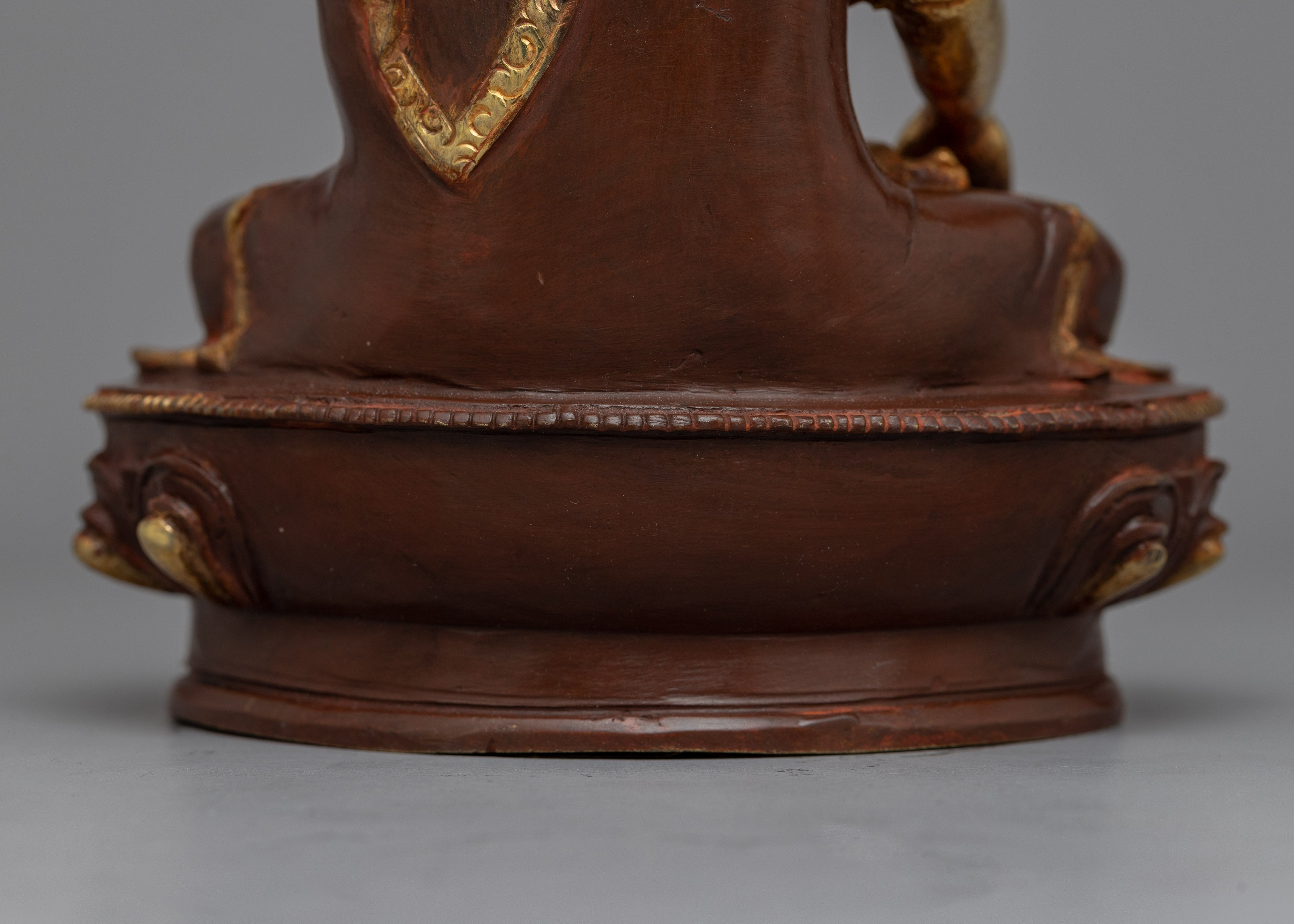 High Quality Shakyamuni Buddha Statue | Detailed 20cm Gold-Embellished Meditation Sculpture