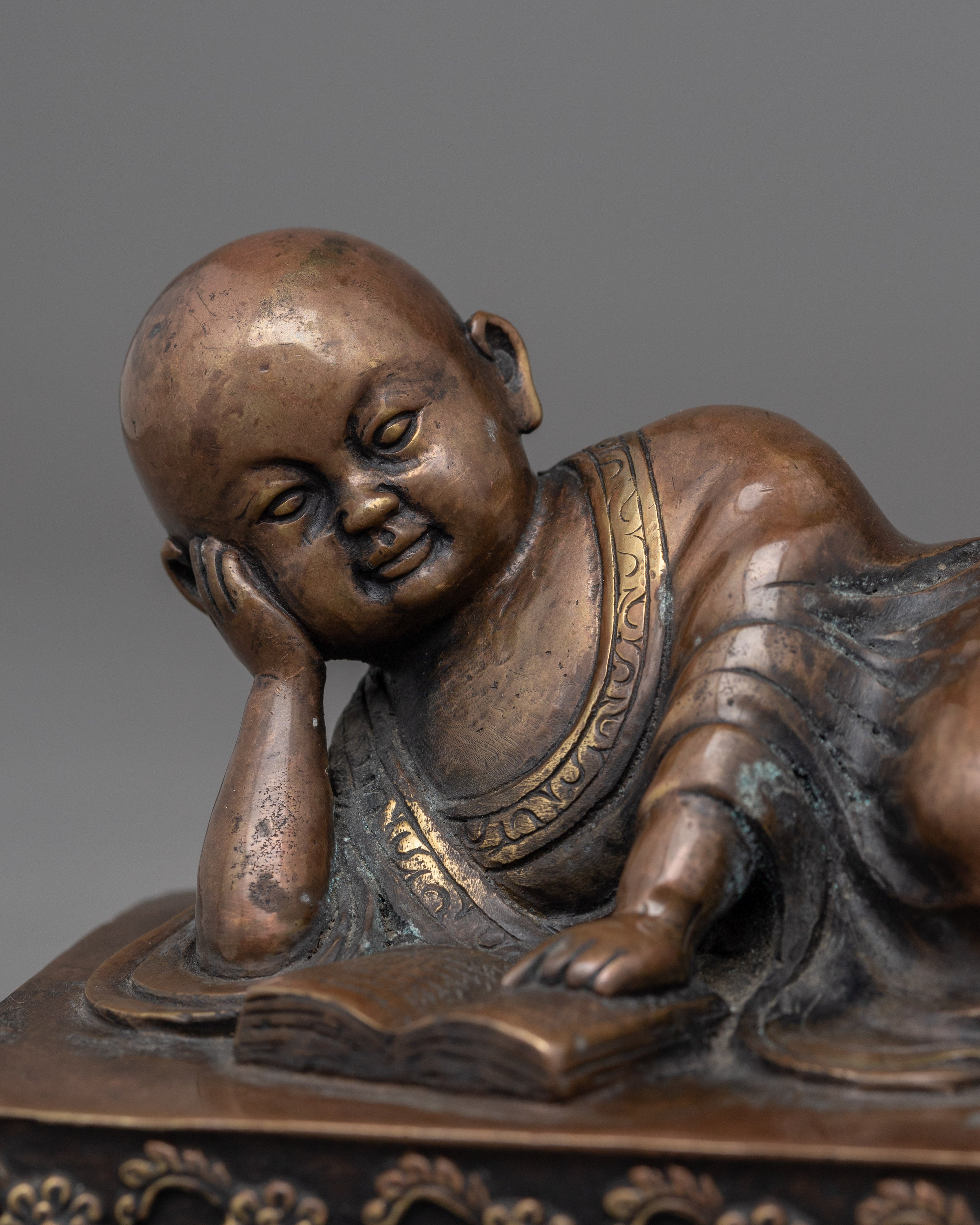 Handcrafted Monk Statue | Embodying Devotion and Meditation