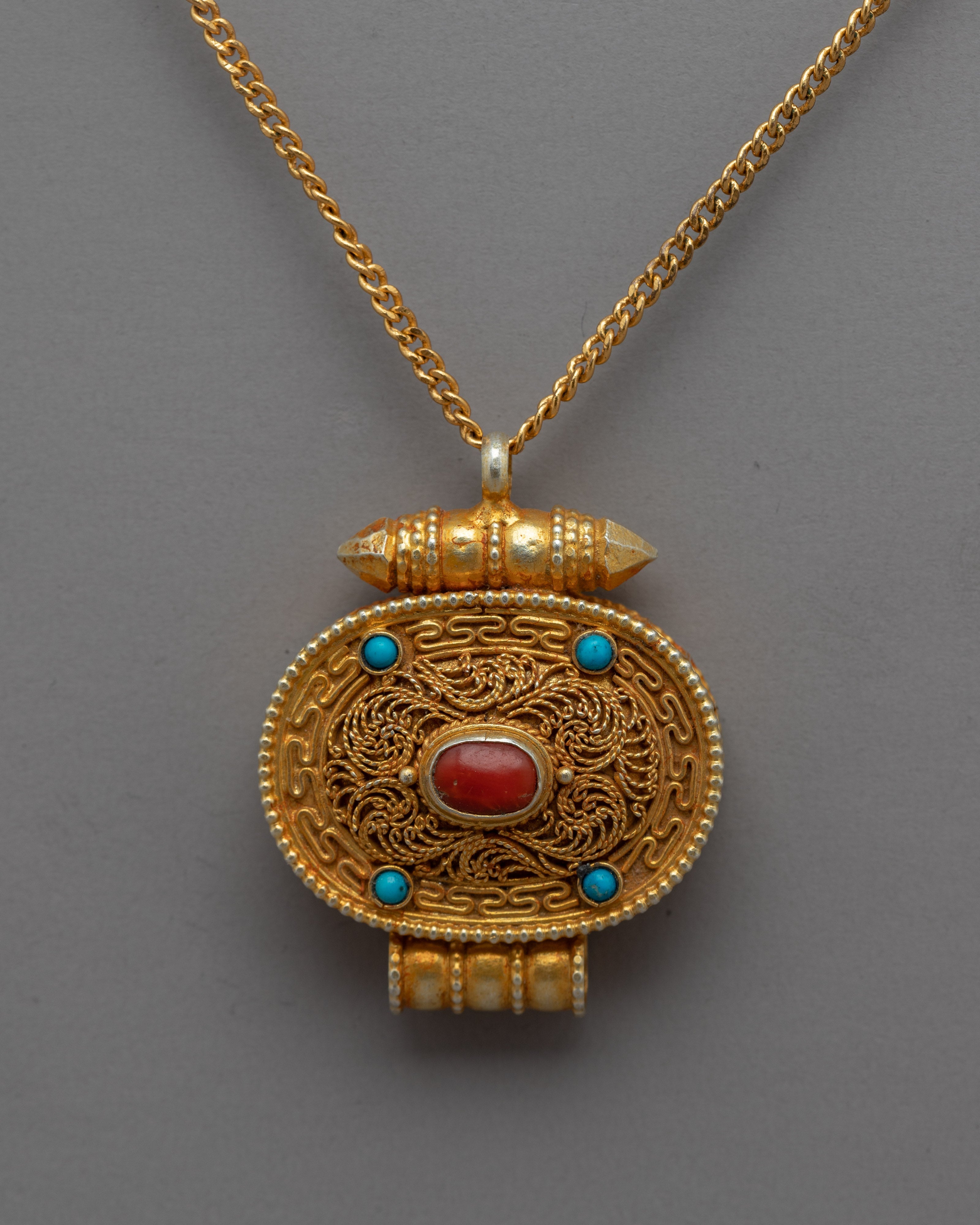 Silver Pendant Necklace