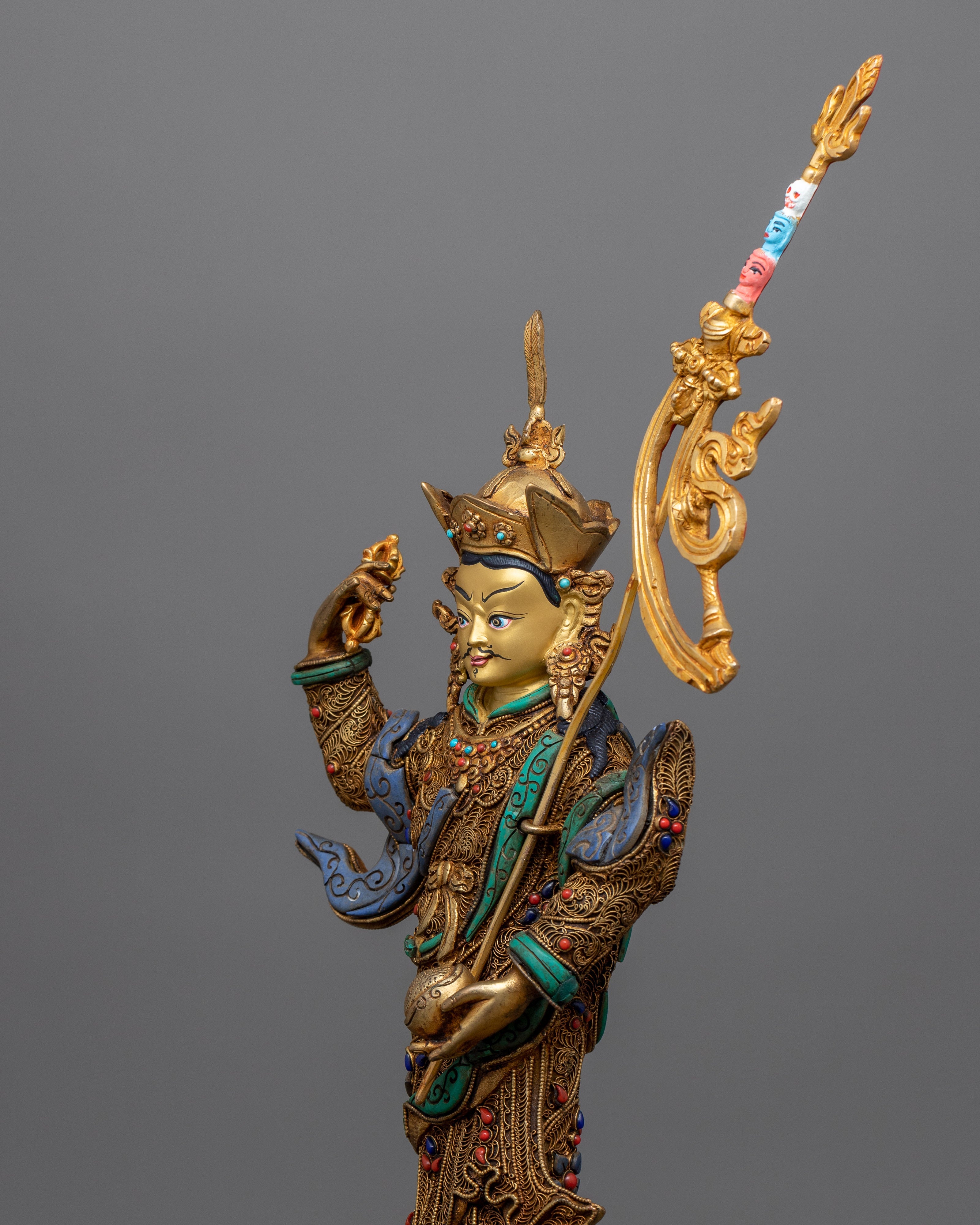 Guru Rinpoche Statue & Vajra | A Fusion of Tradition and Spiritual Essence