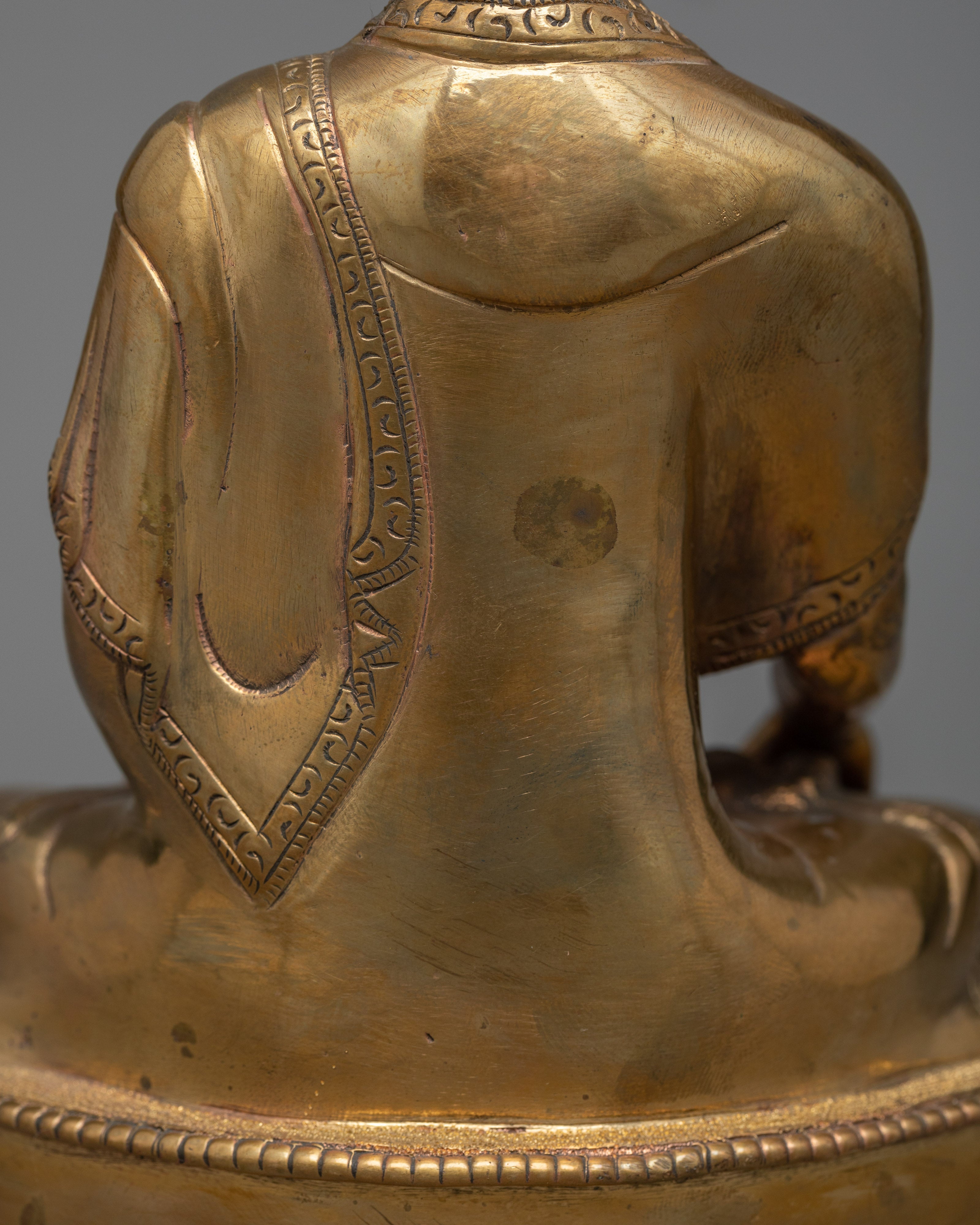 Buddha Shakyamuni Copper Statue | Symbolizing Universal Compassion and Wisdom