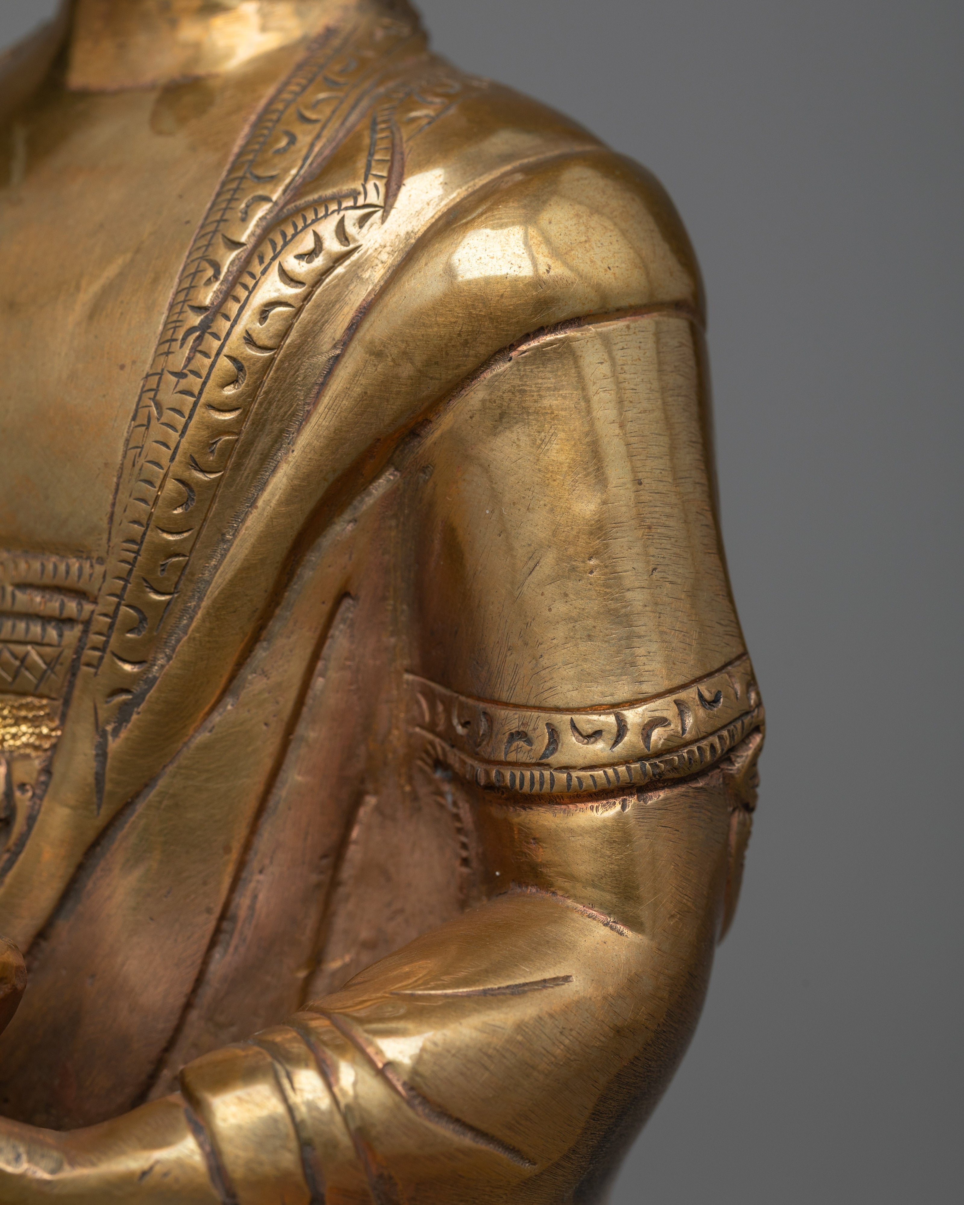 Buddha Shakyamuni Copper Statue | Symbolizing Universal Compassion and Wisdom