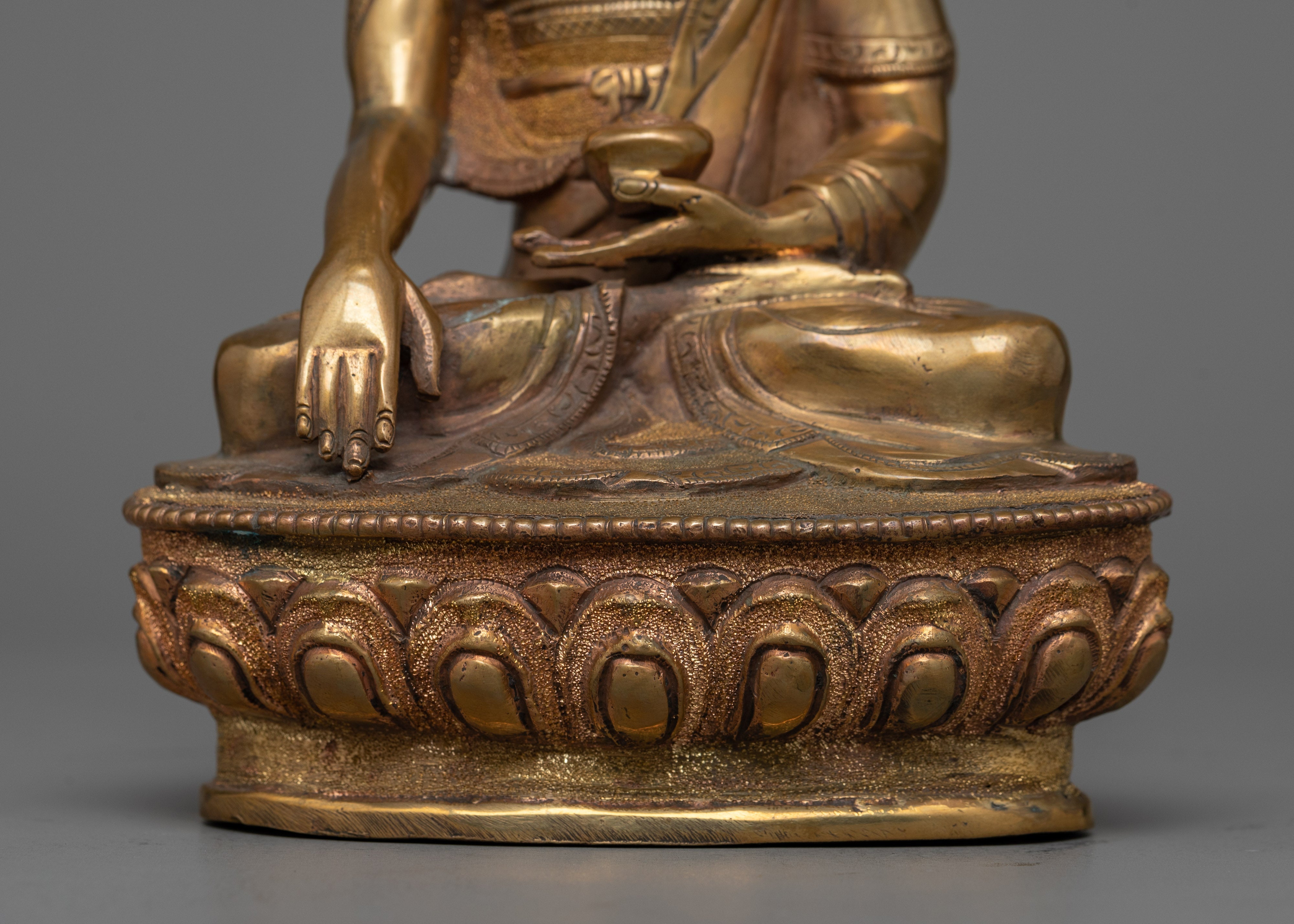 Buddha Shakyamuni Copper Statue | Symbolizing Universal Compassion and Wisdom