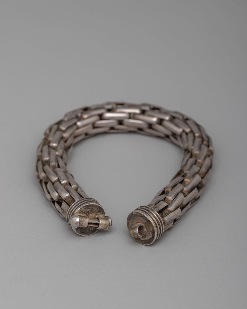 Box Chain Bracelet | Modern and Chic Addition to Your Jewelry Collection