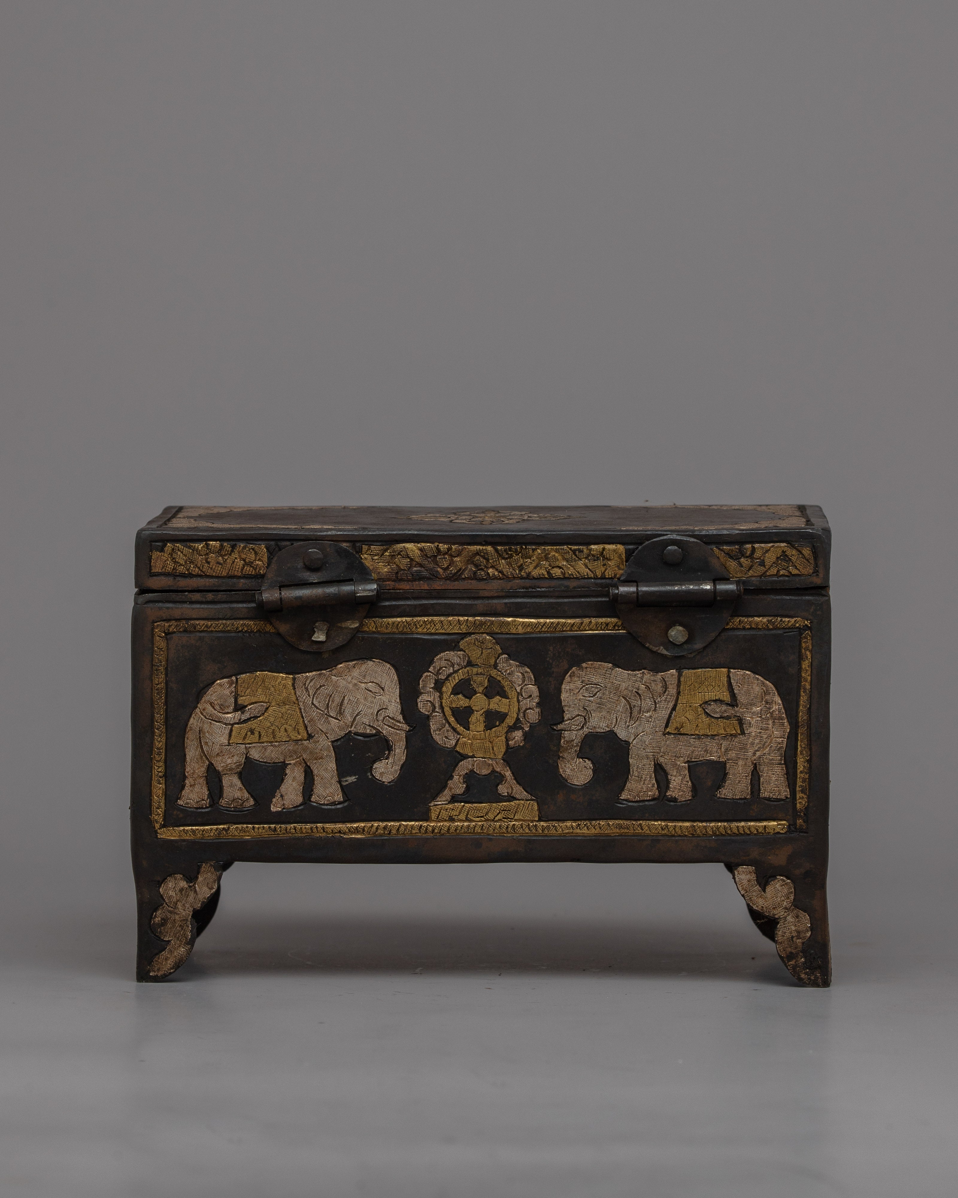 Iron Treasure Box | Ideal for Storing Treasures and Memories