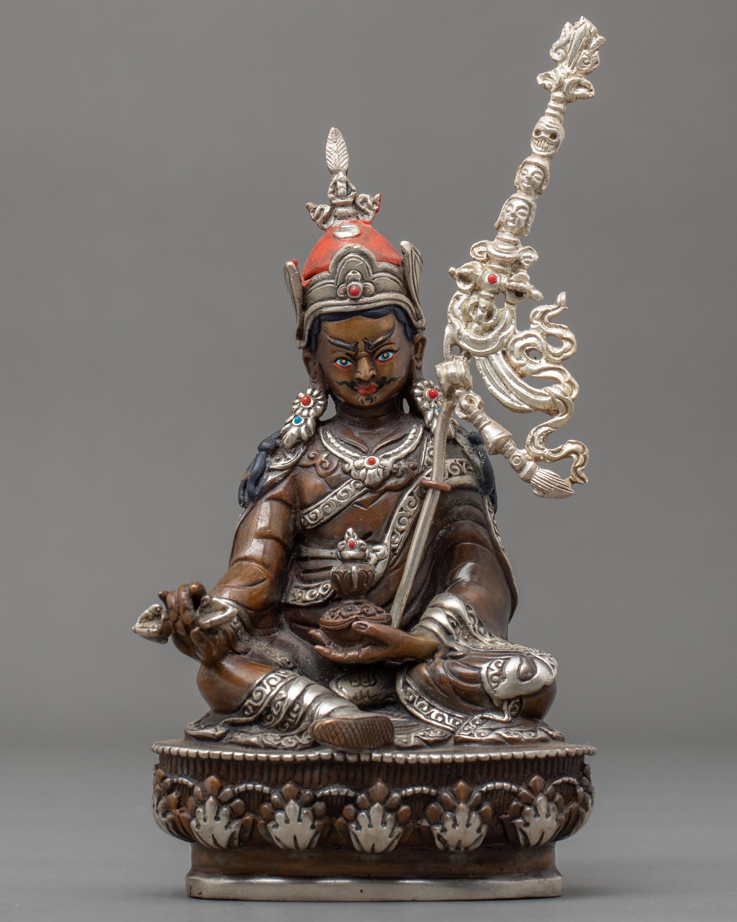 Guru Rinpoche Statue
