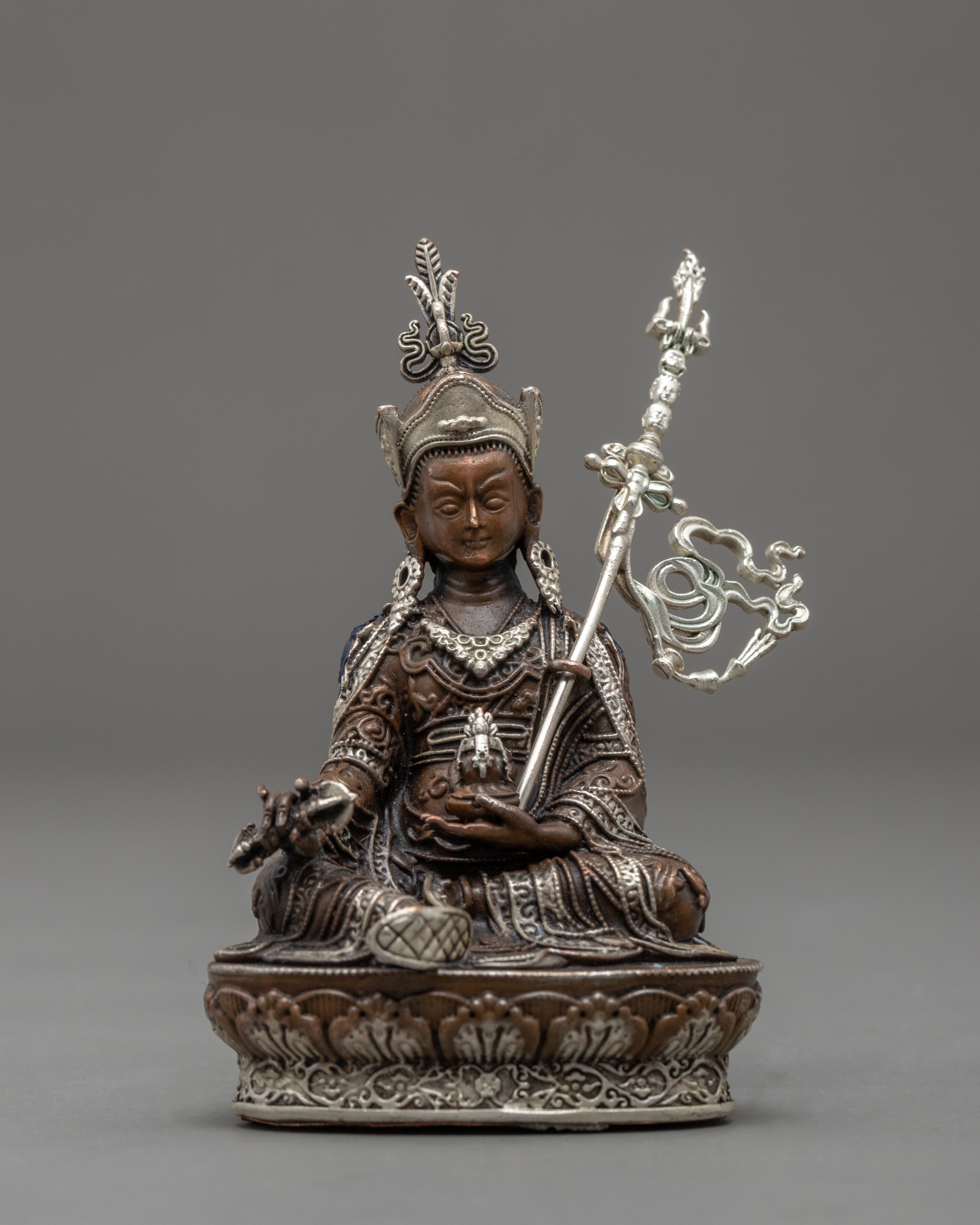 Copper Guru Rinpoche Statue | Buddhist Art Decor