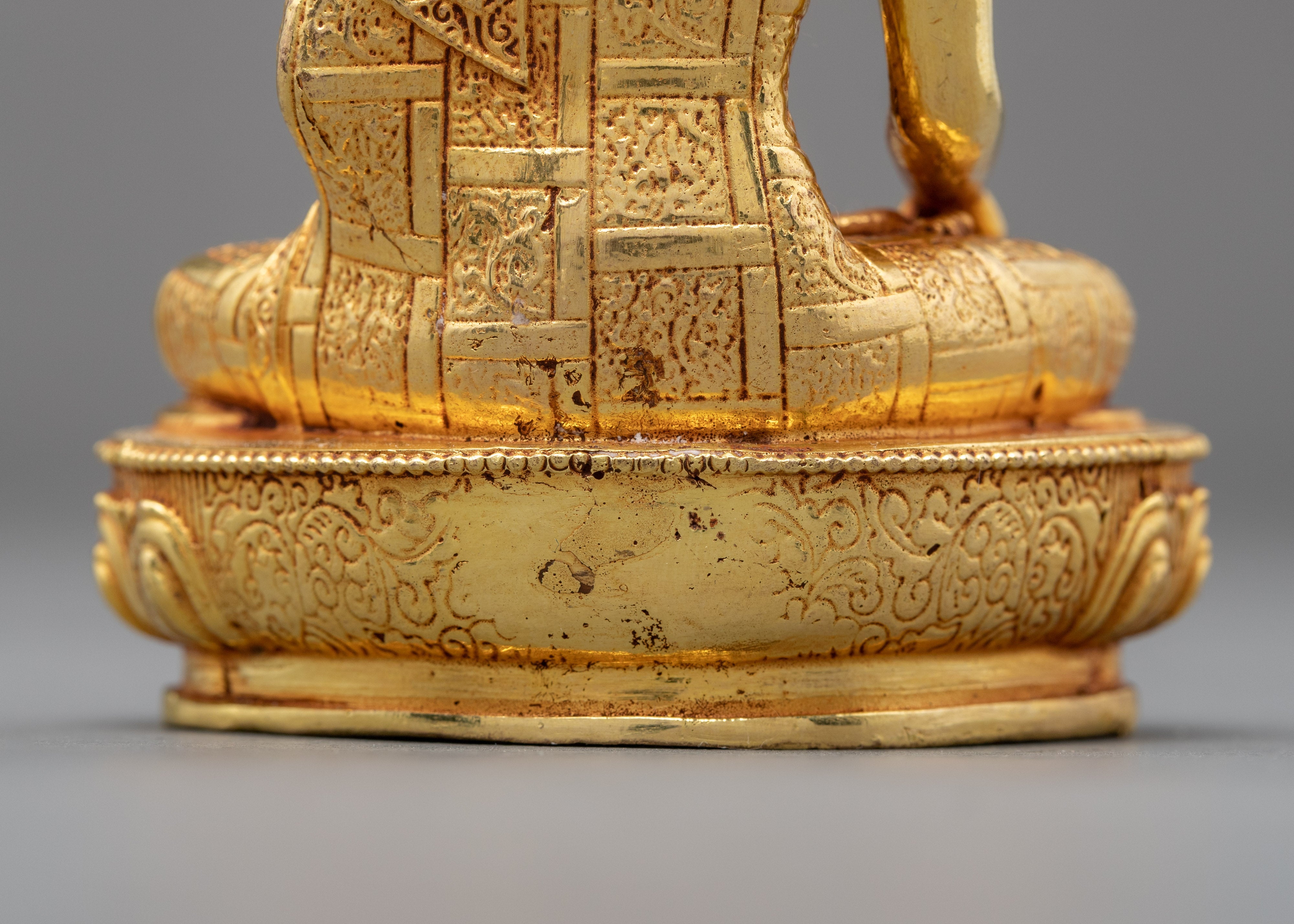 Miniature Shakyamuni Buddha Statue | Zen Room Decor