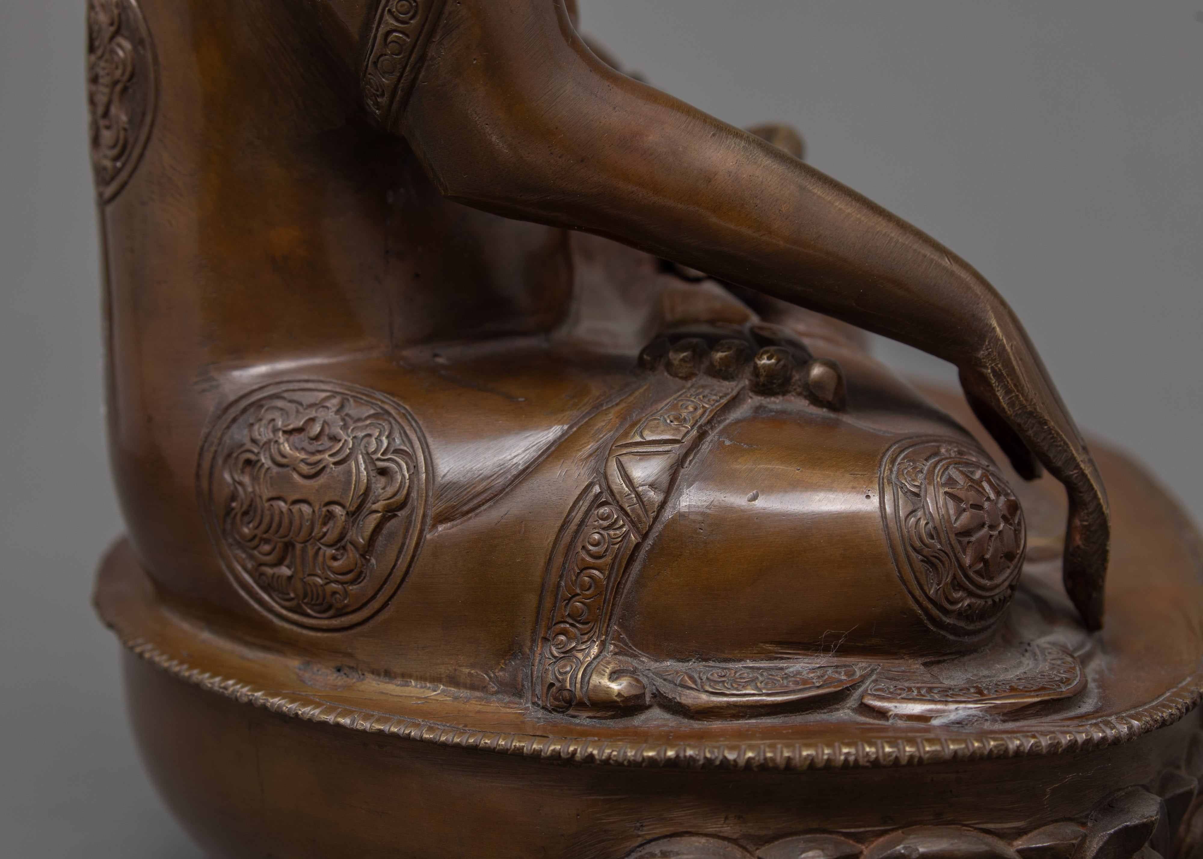 Indoor Shakyamuni Buddha | Garden decorative Statue | Buddhist home Altar | Spritual Gifts