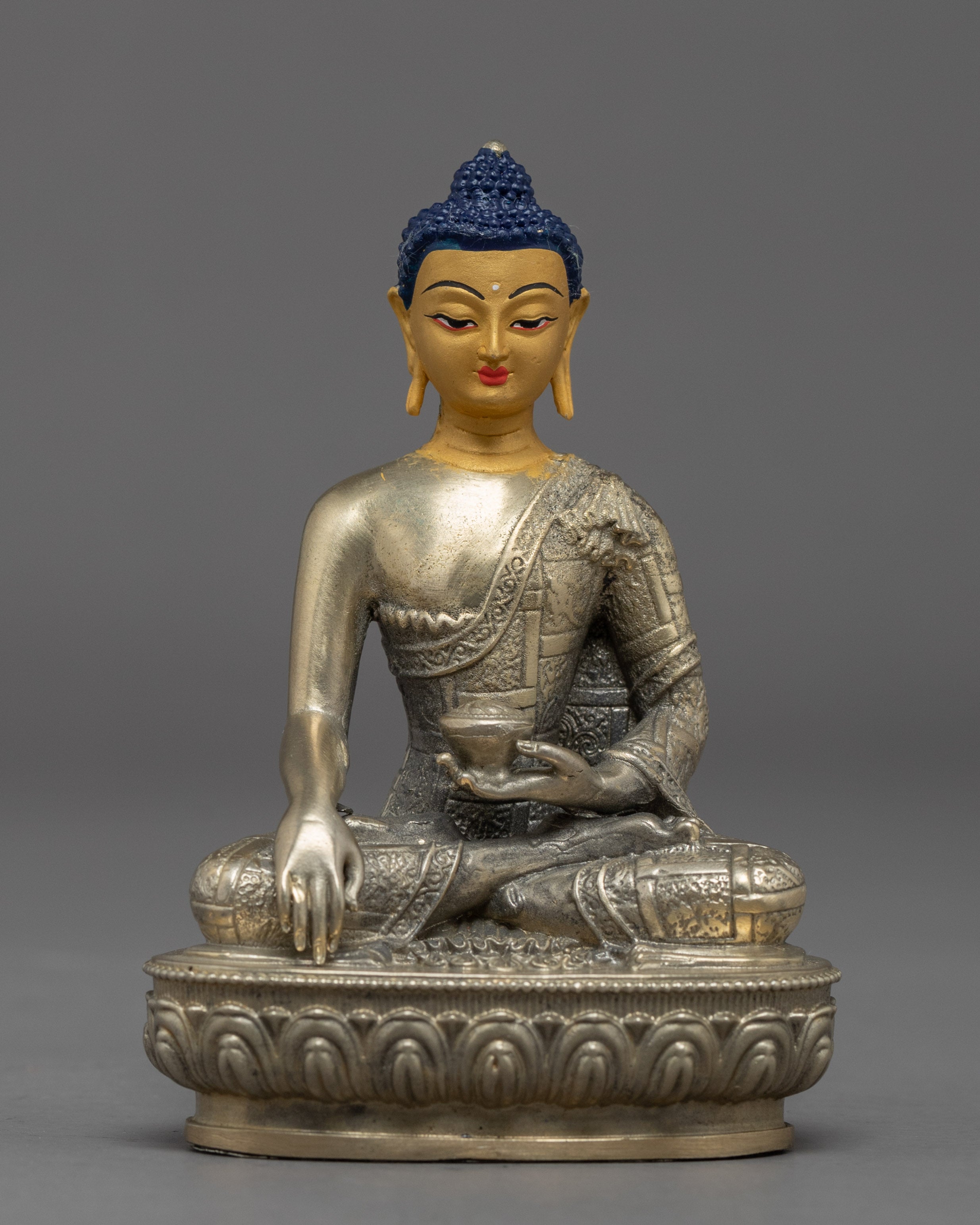Shakyamuni Buddha Statue