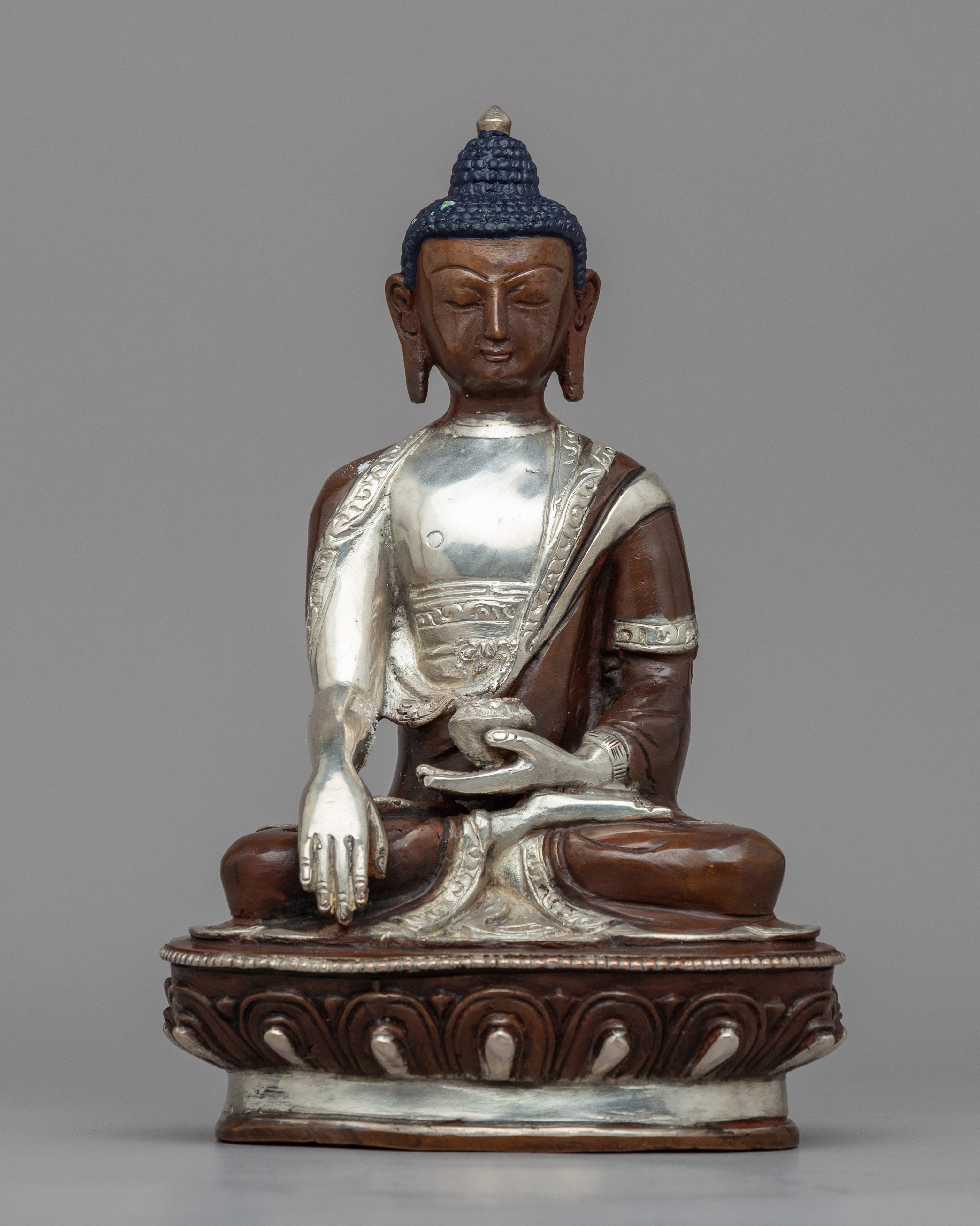 Seated Shakyamuni Buddha