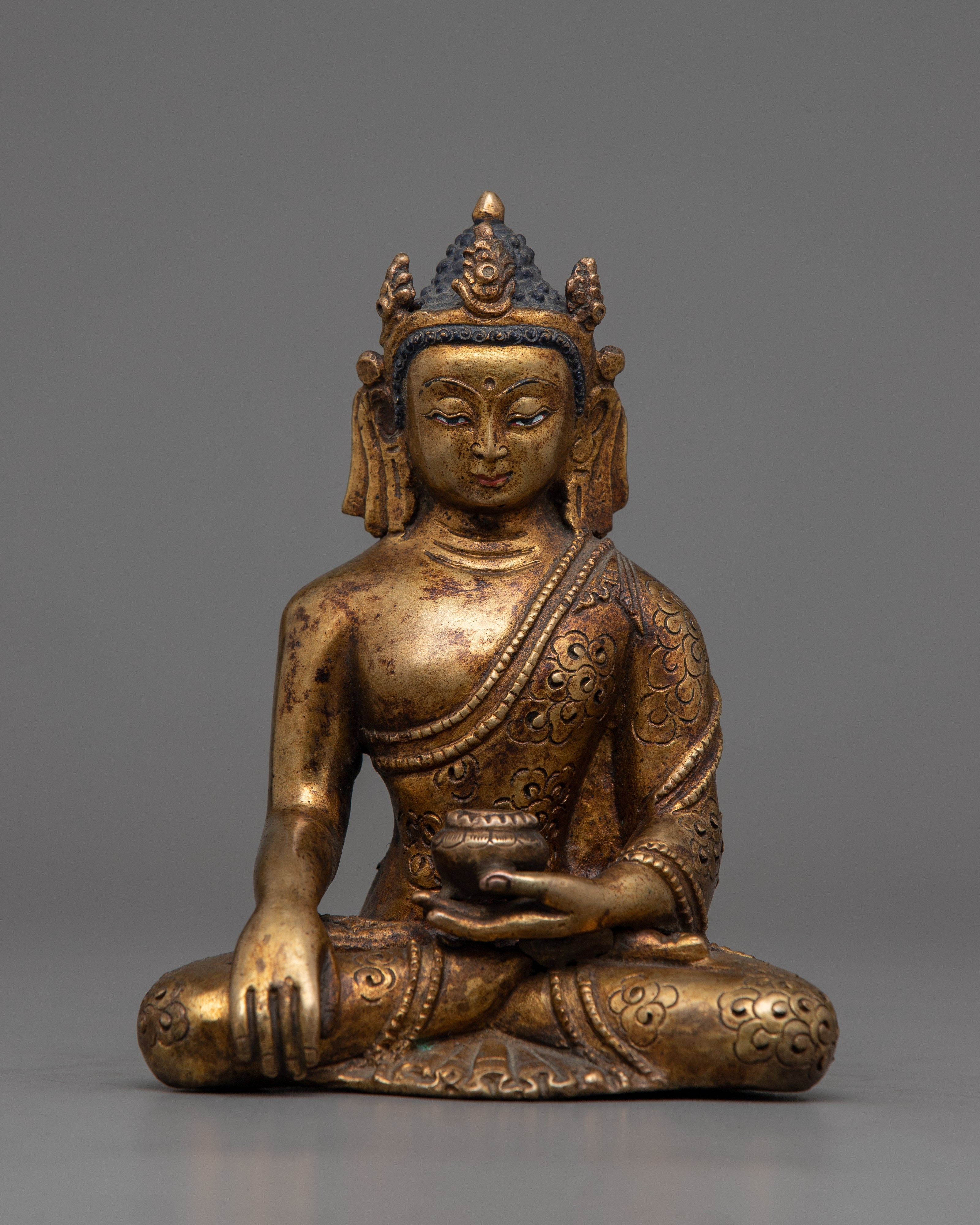 Dragon Carved Shakyamuni Buddha Statue