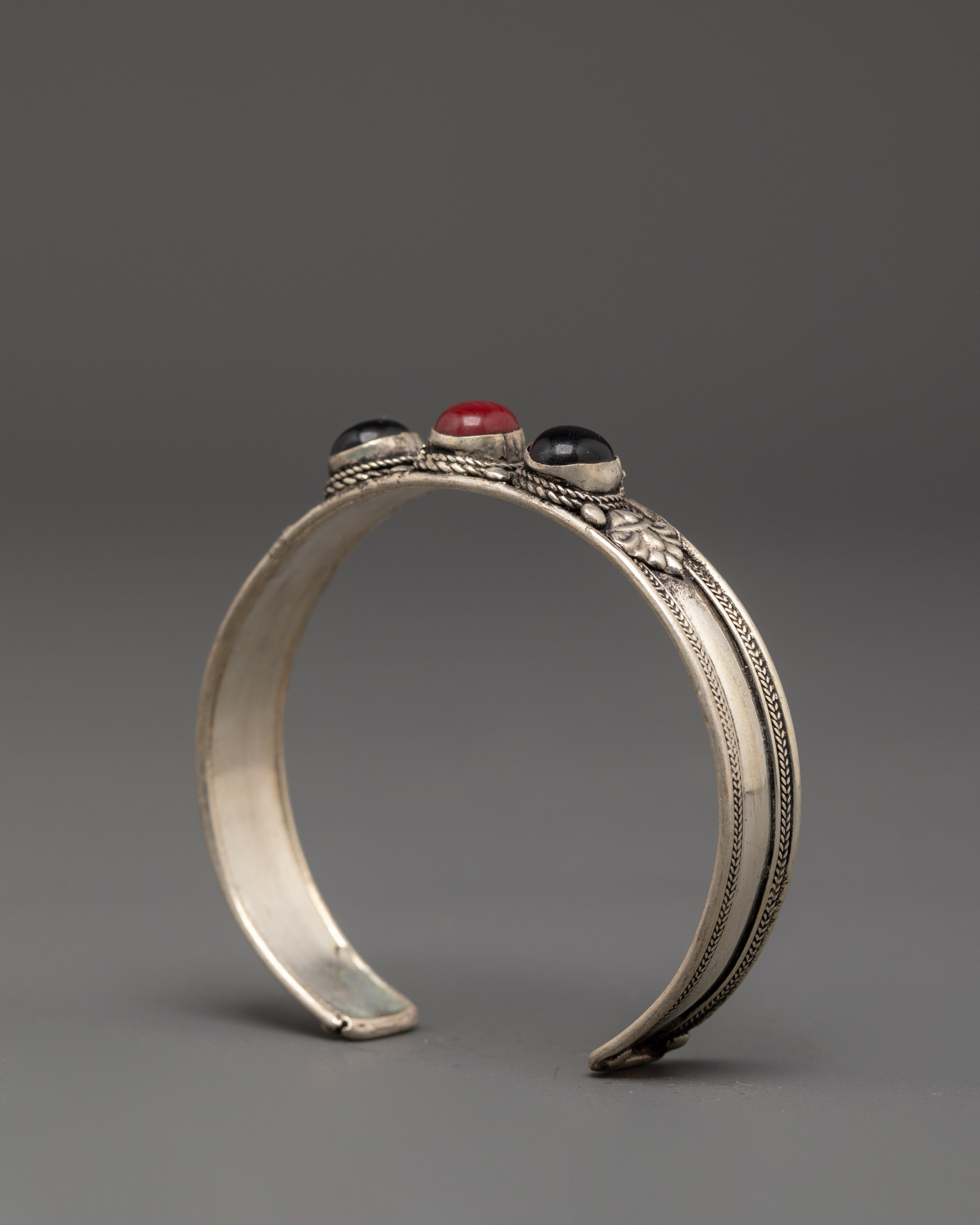 Traditional White Metal Bracelet with Artificial Stones | Elegant Jewelry for Everyday