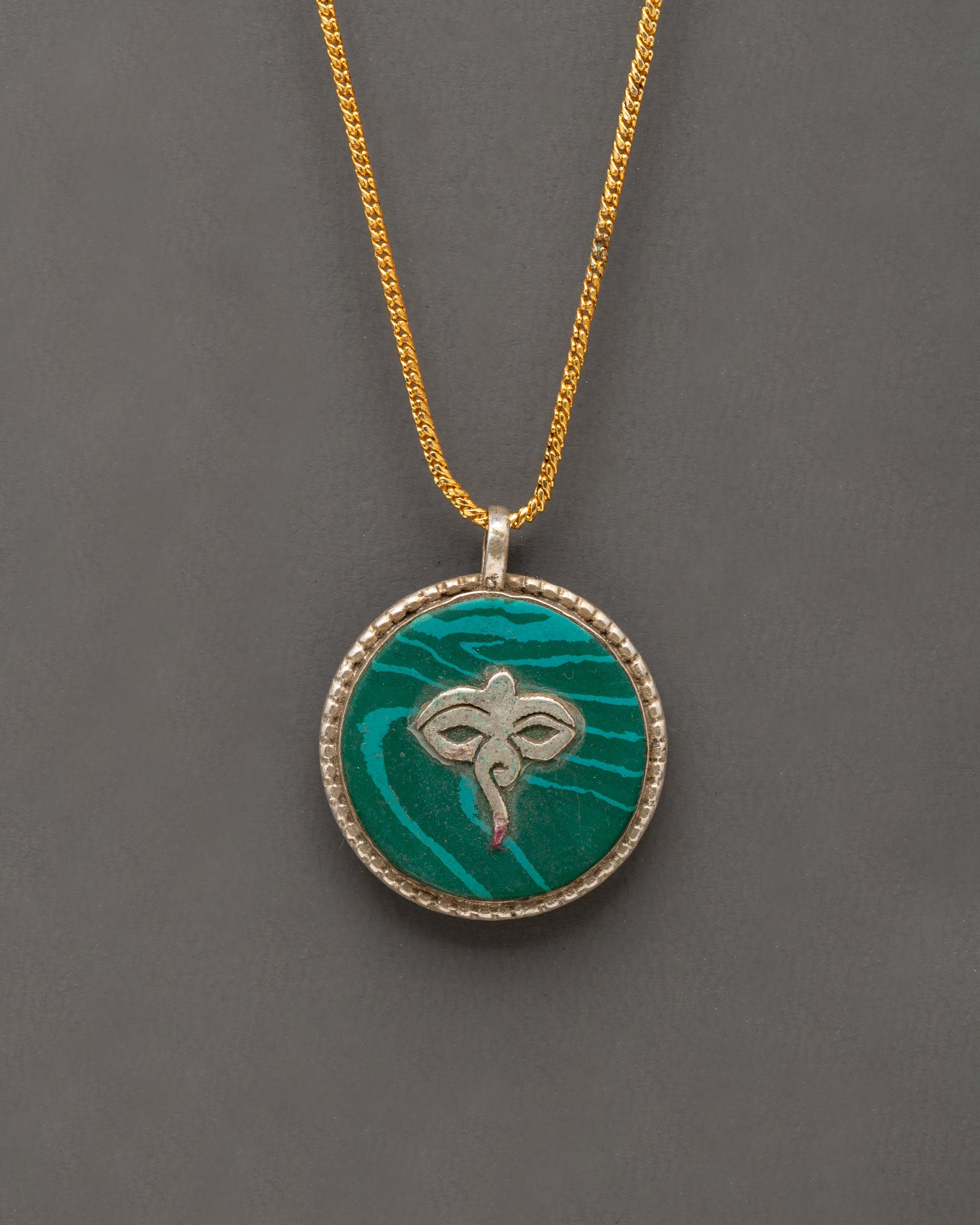 buddha-eyes-symbol-locket
