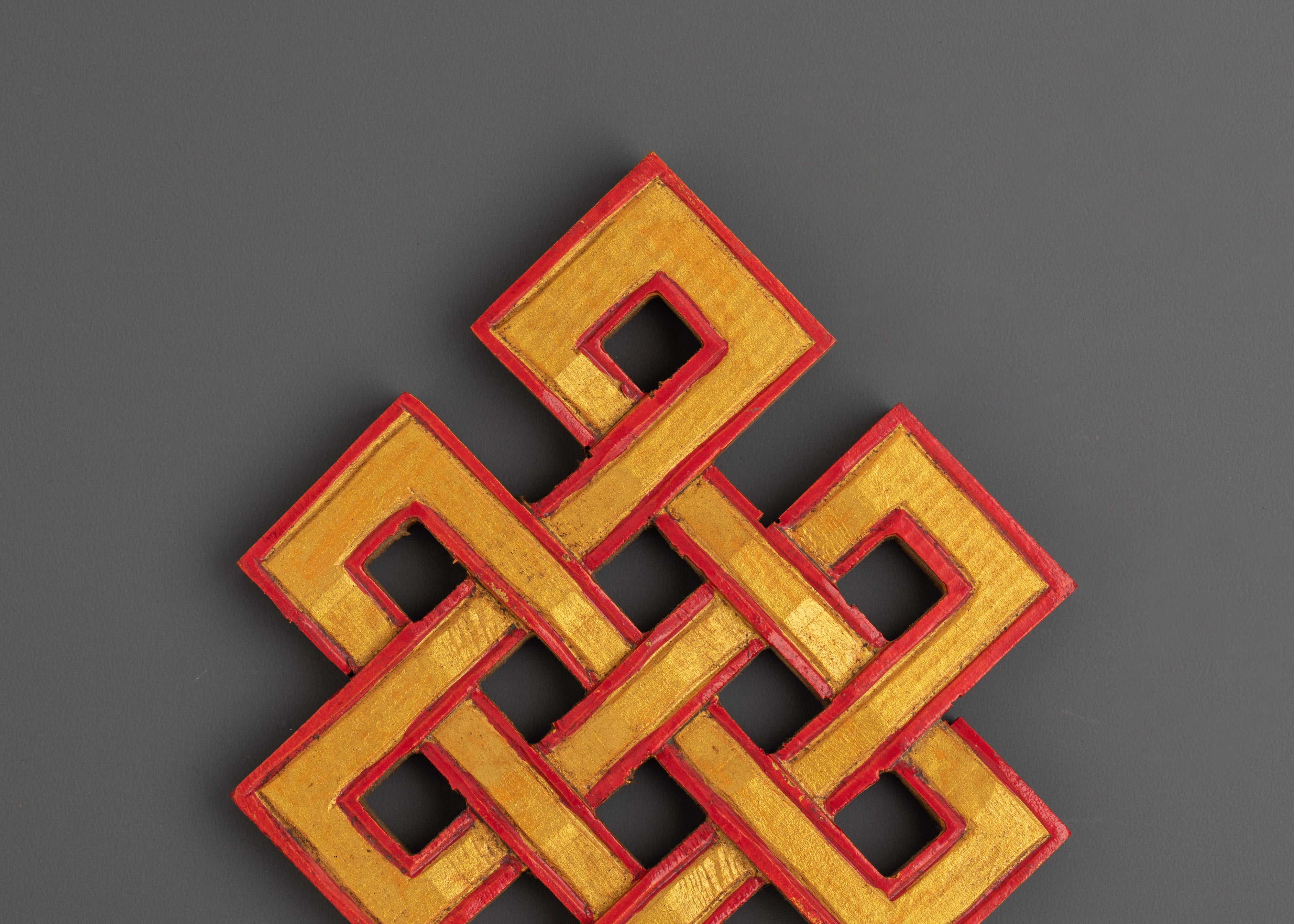 Endless Knot Decor | Wall Art for Eternal Unity and Balance