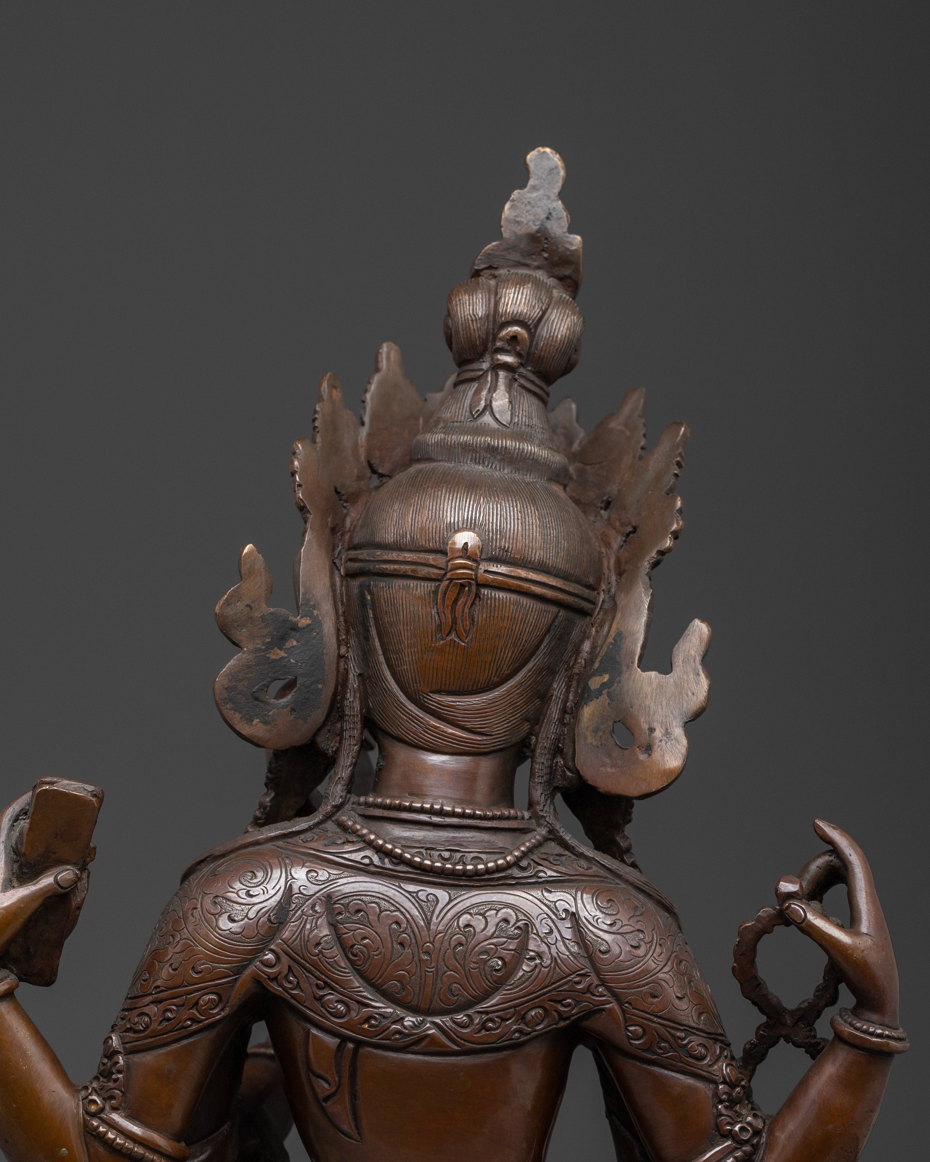 Serene Saraswati Statue | Hindu Goddess of Wisdom