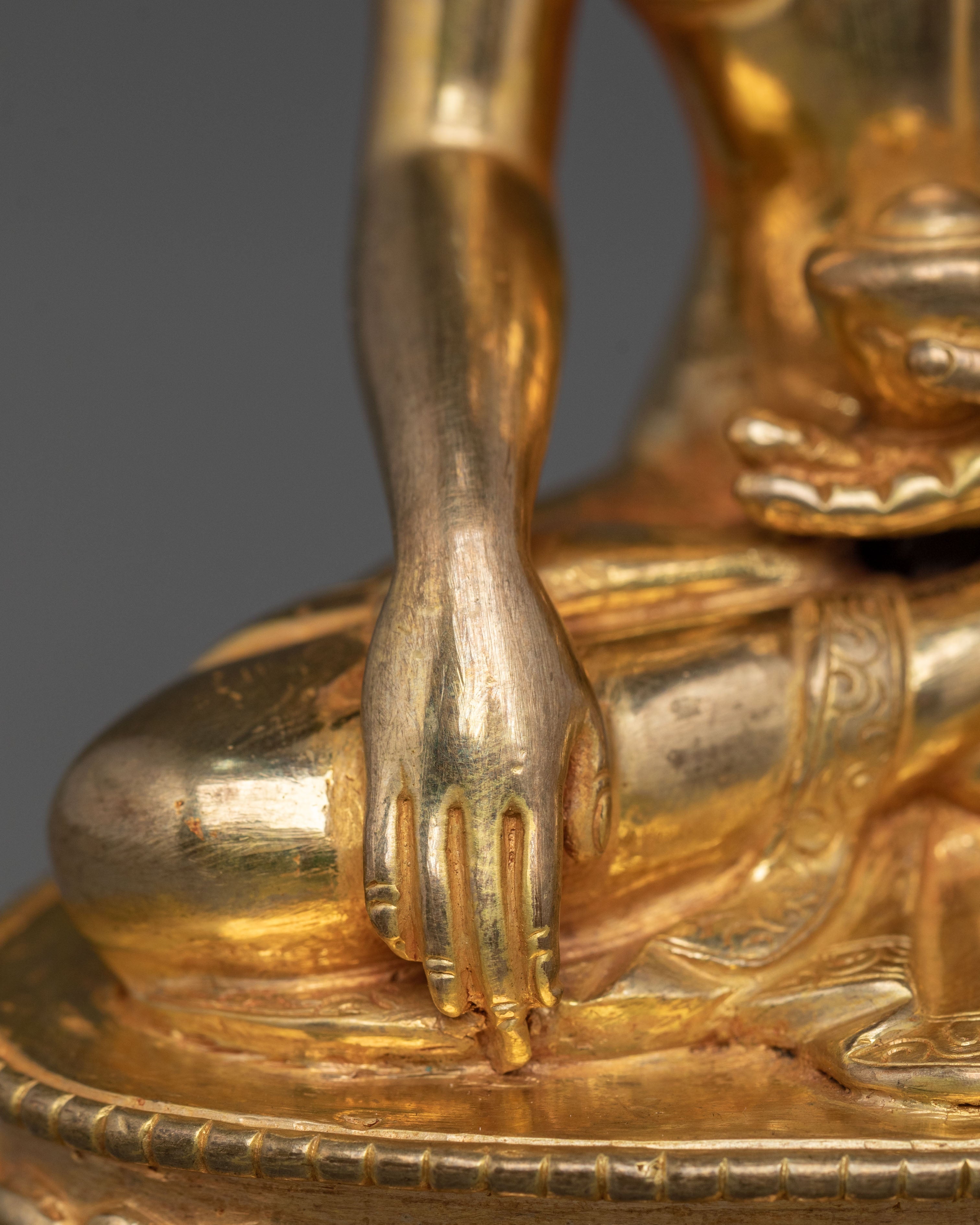 Hand-Carved Shakyamuni Buddha Figurine | Symbol of Enlightenment
