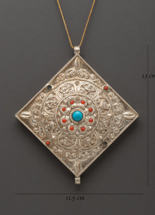Tibetan Prayer Ghau Box Locket | Buddhist Amulet Locket for Mantras & Meditation