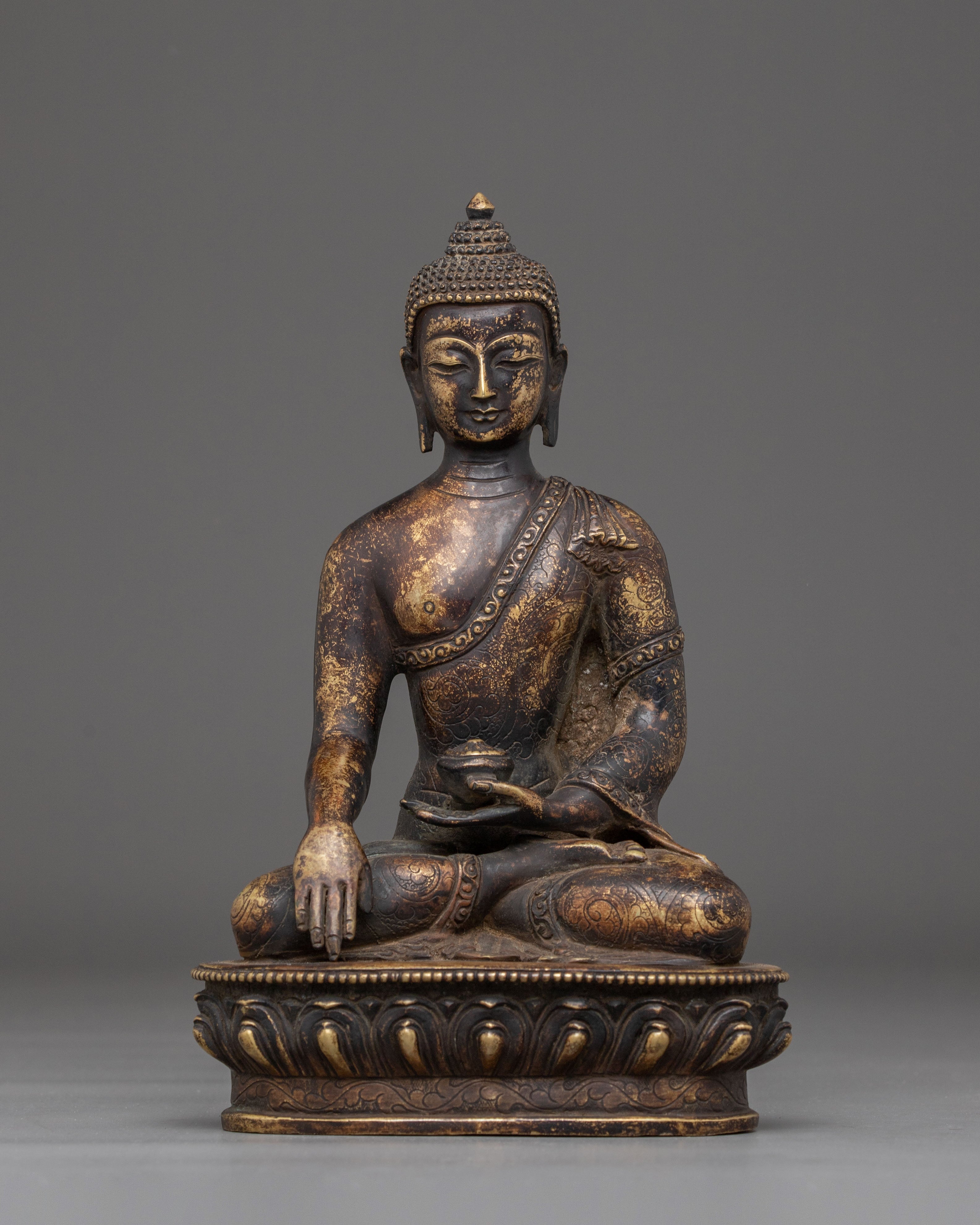 statue-of-shakyamuni-buddha-of-light
