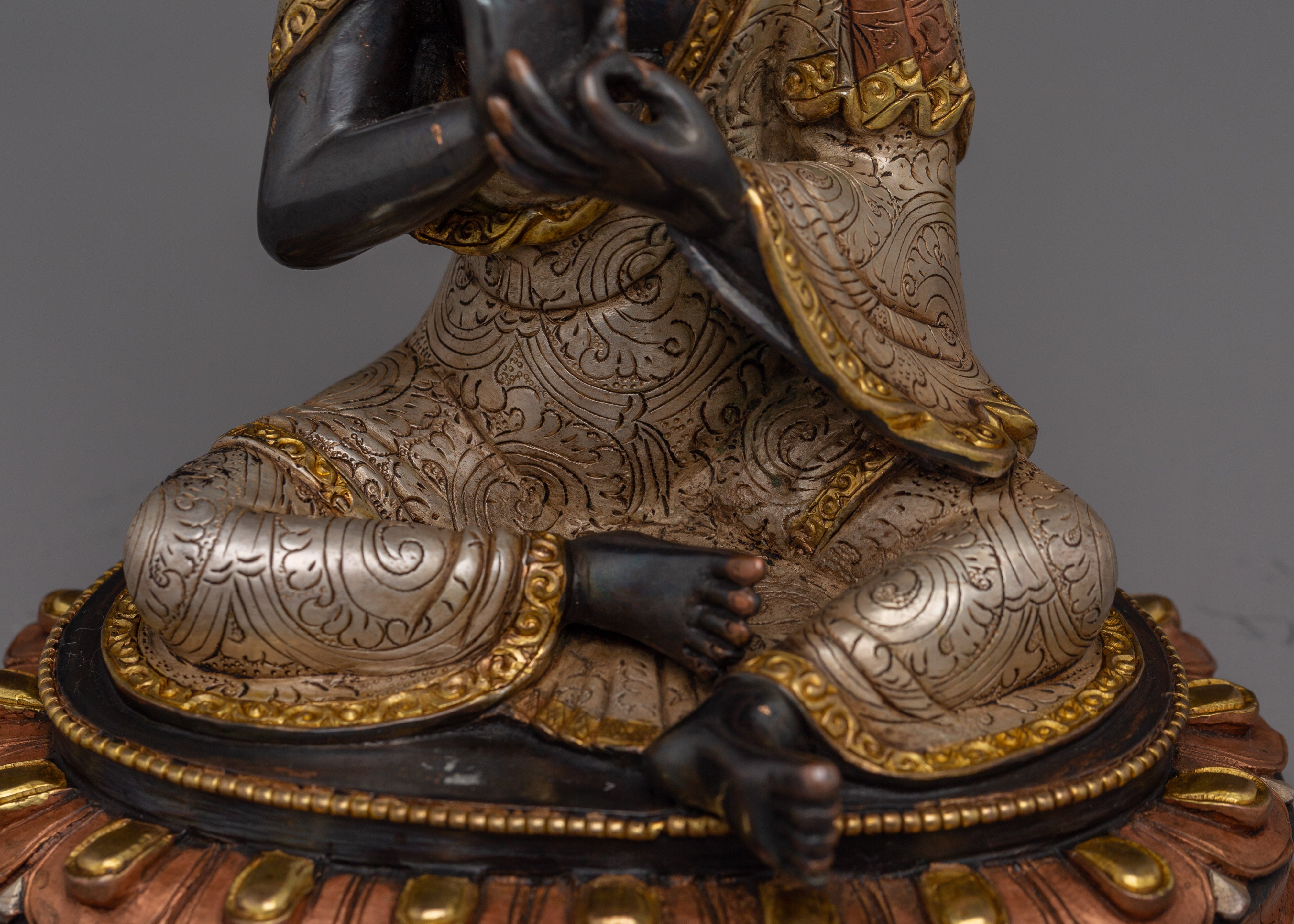 Buddhist Monk Nagarjuna Statue | Revered Philosopher Nagarjuna