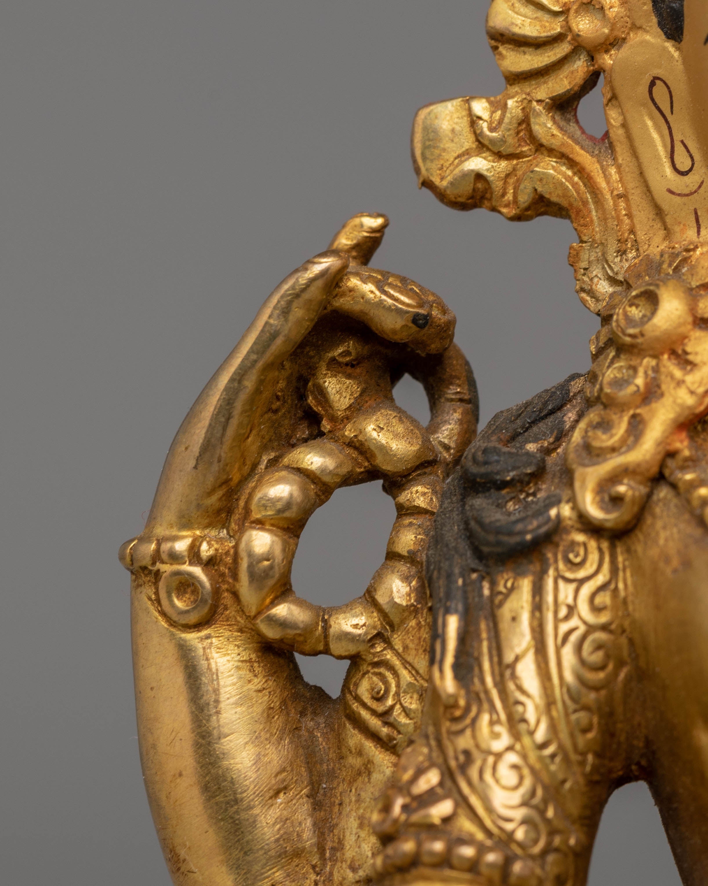 Saraswati Sculpture for Decor: The Goddess of Wisdom