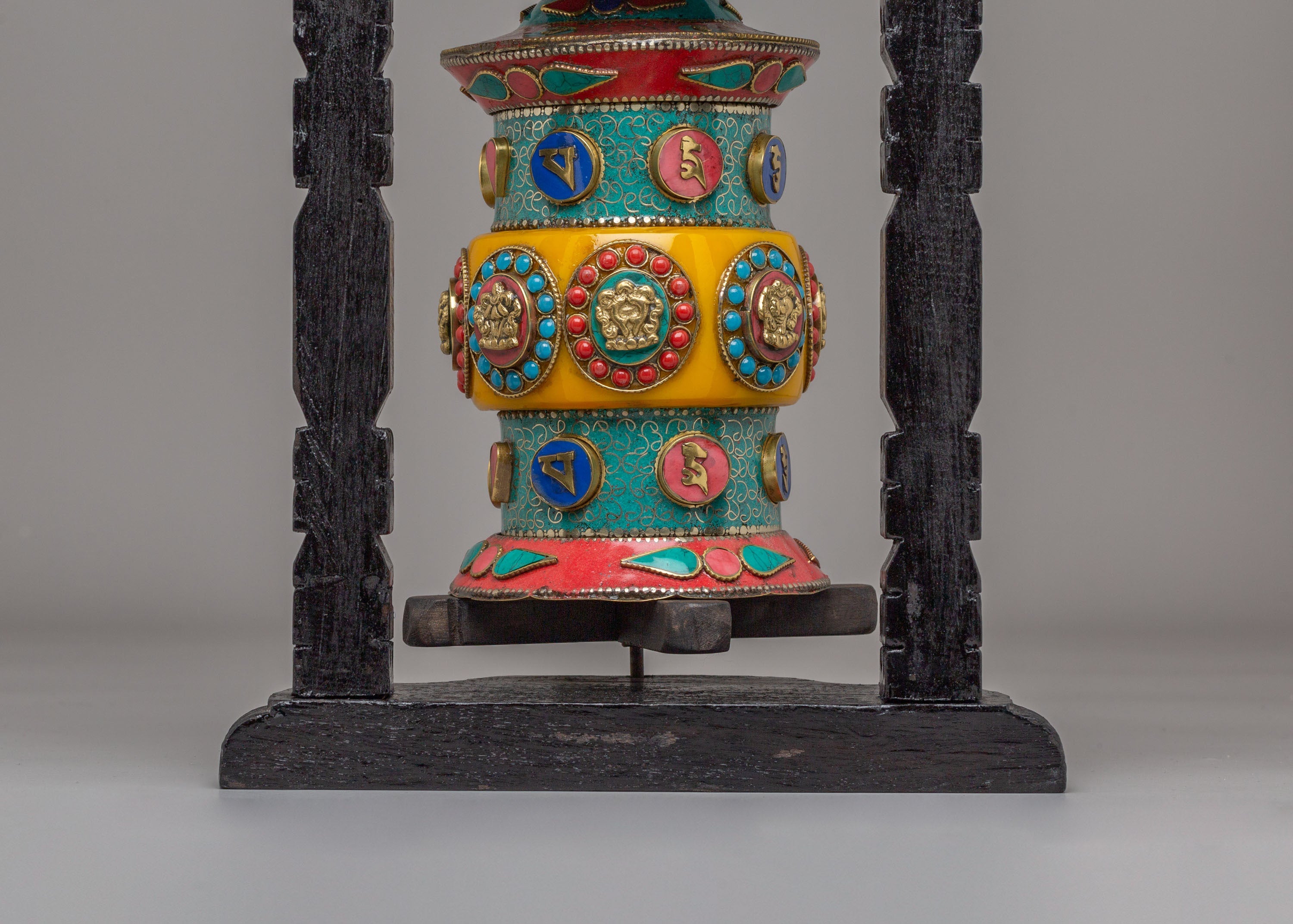 Himalayan Ritual Prayer Wheel for Altar | Mantra Spinner for Spiritual Practices
