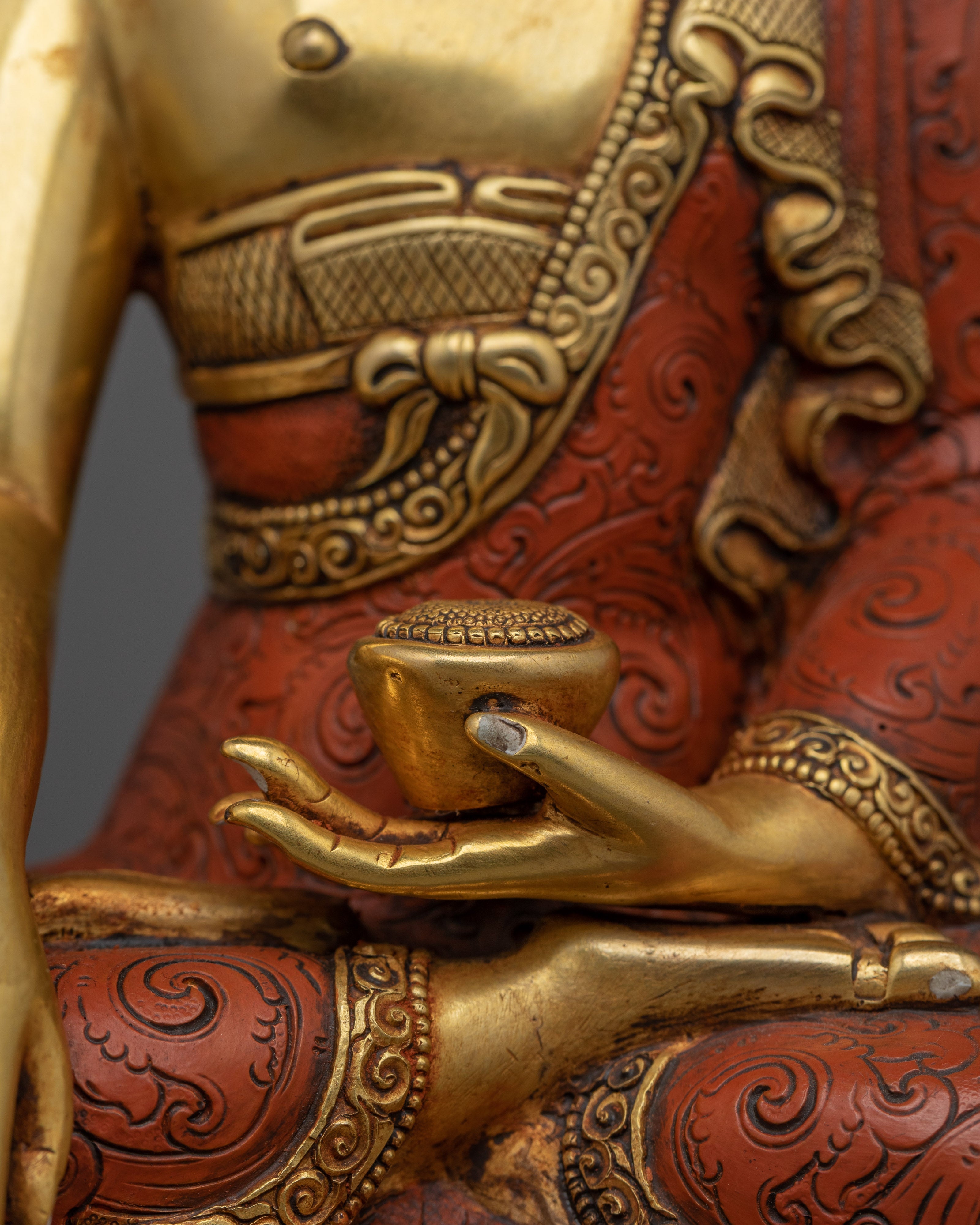 Handmade Shakyamuni Buddha Statue | The Enlightened One Who Changed the World