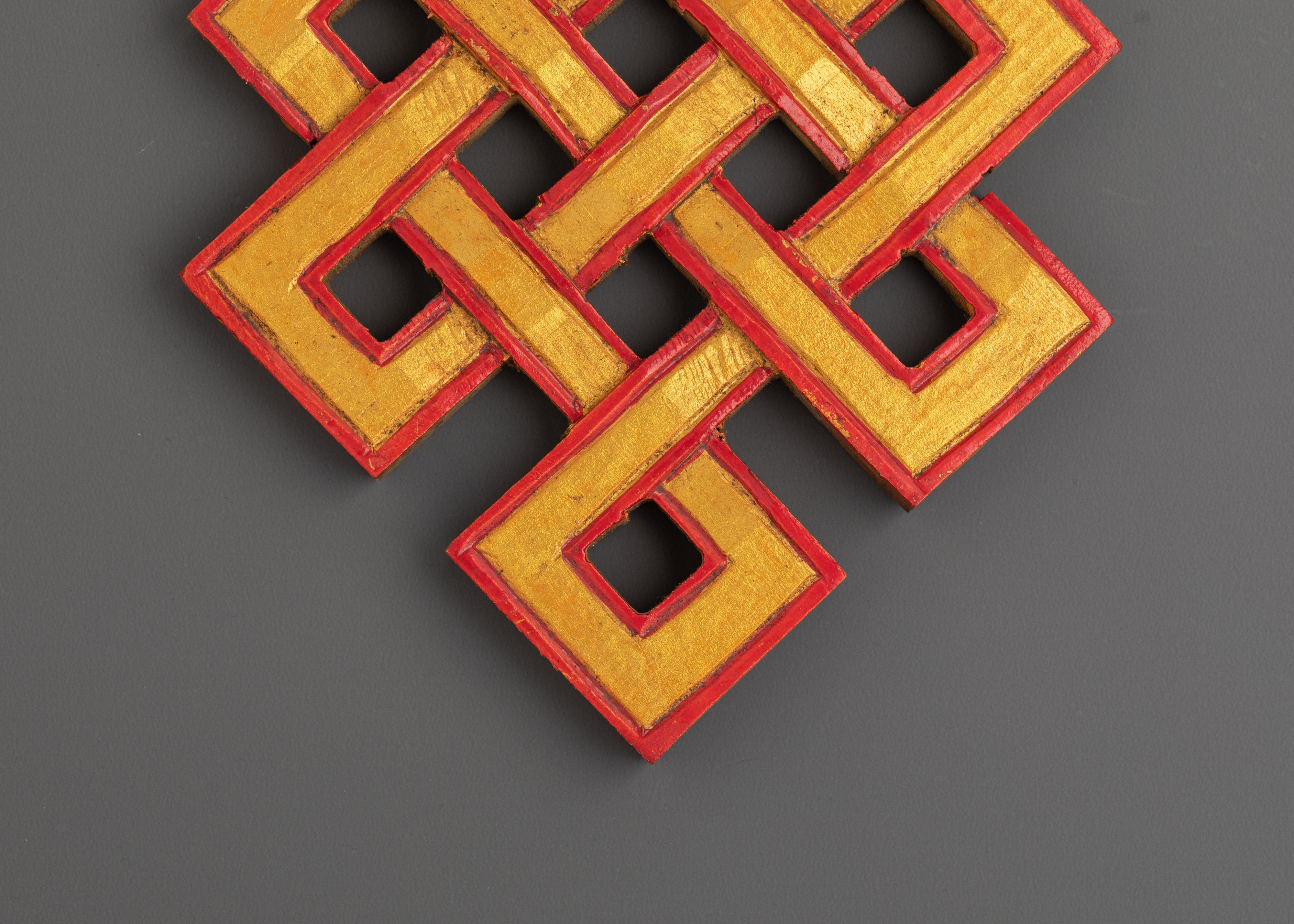 Endless Knot Decor | Wall Art for Eternal Unity and Balance